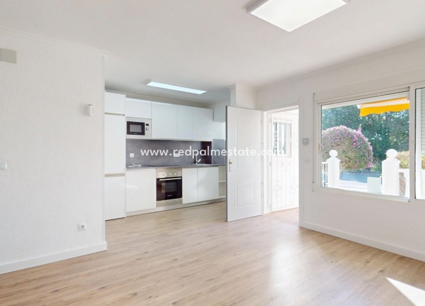 Reventa - Apartamento -
Orihuela Costa - Villamartín