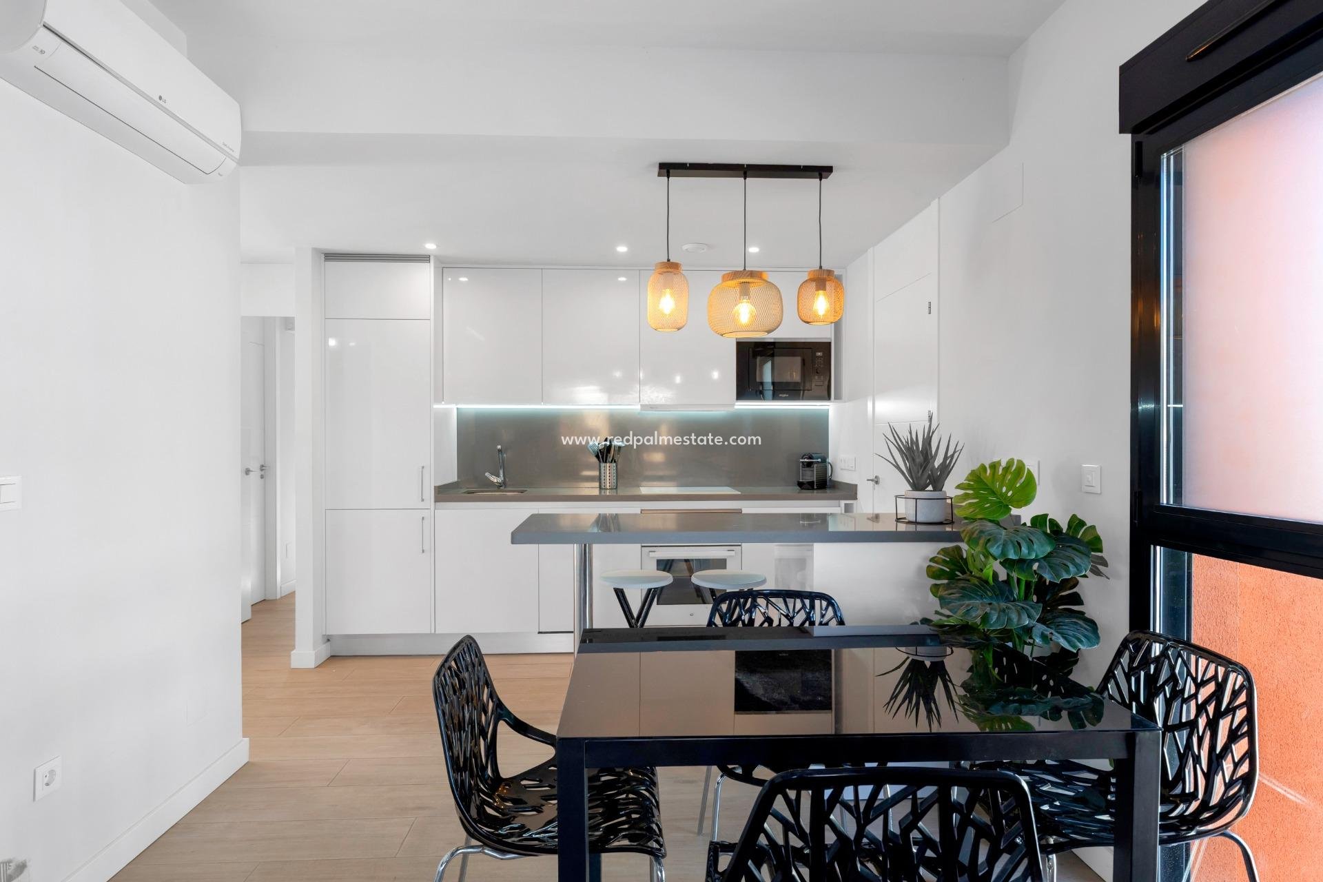 Reventa - Apartamento -
Orihuela Costa - Villamartín