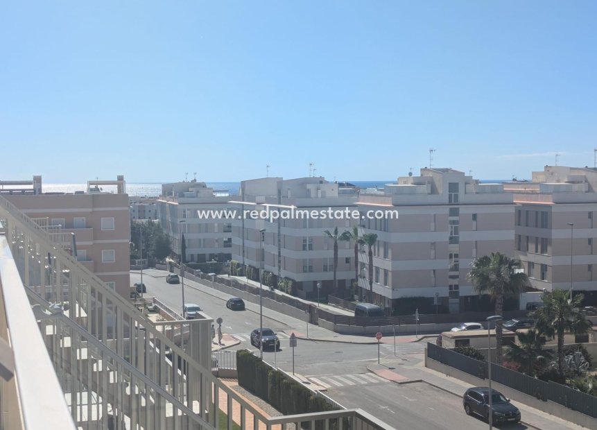Reventa - Apartamento -
Orihuela Costa - Villamartín