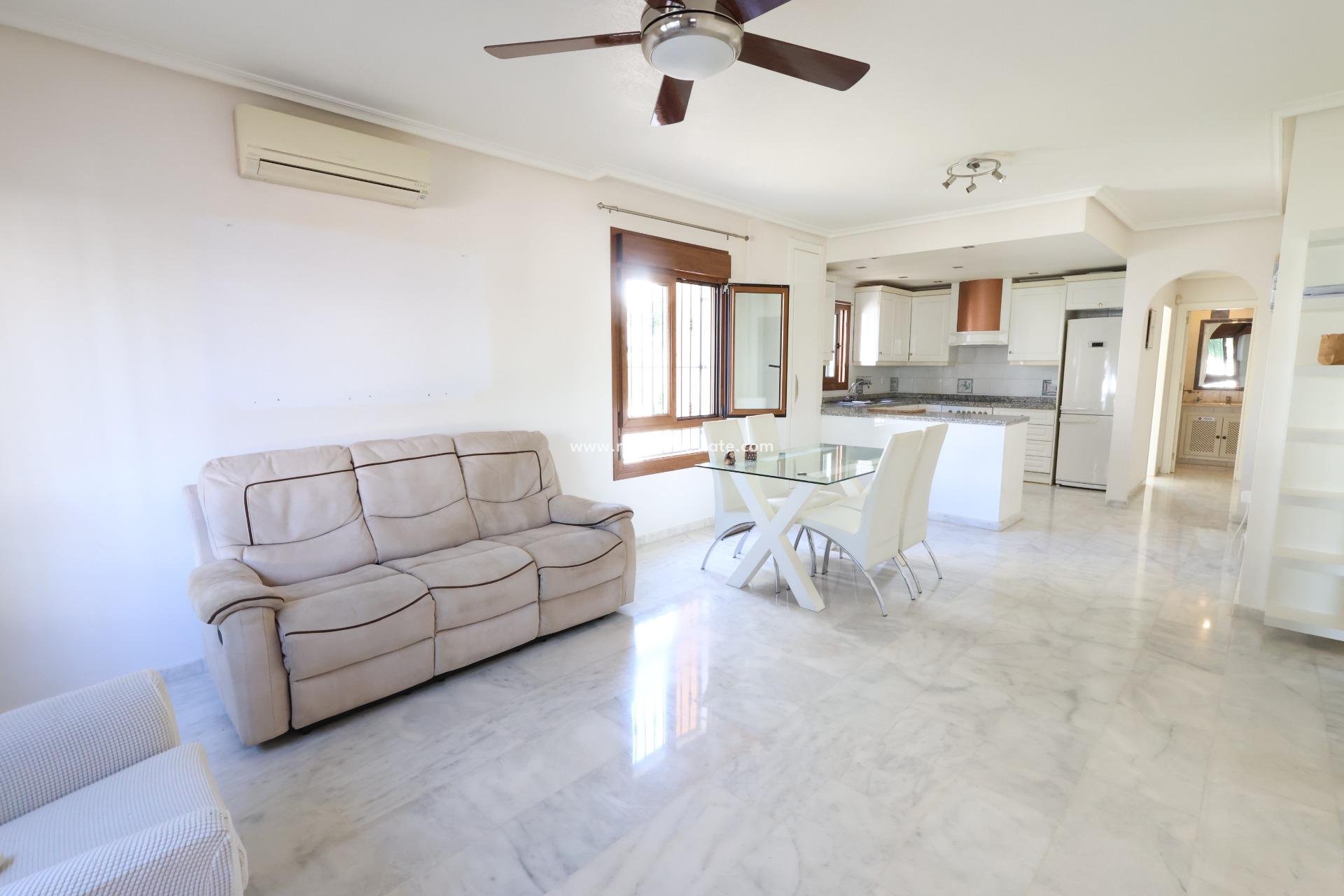 Reventa - Apartamento -
Orihuela Costa - Villamartín