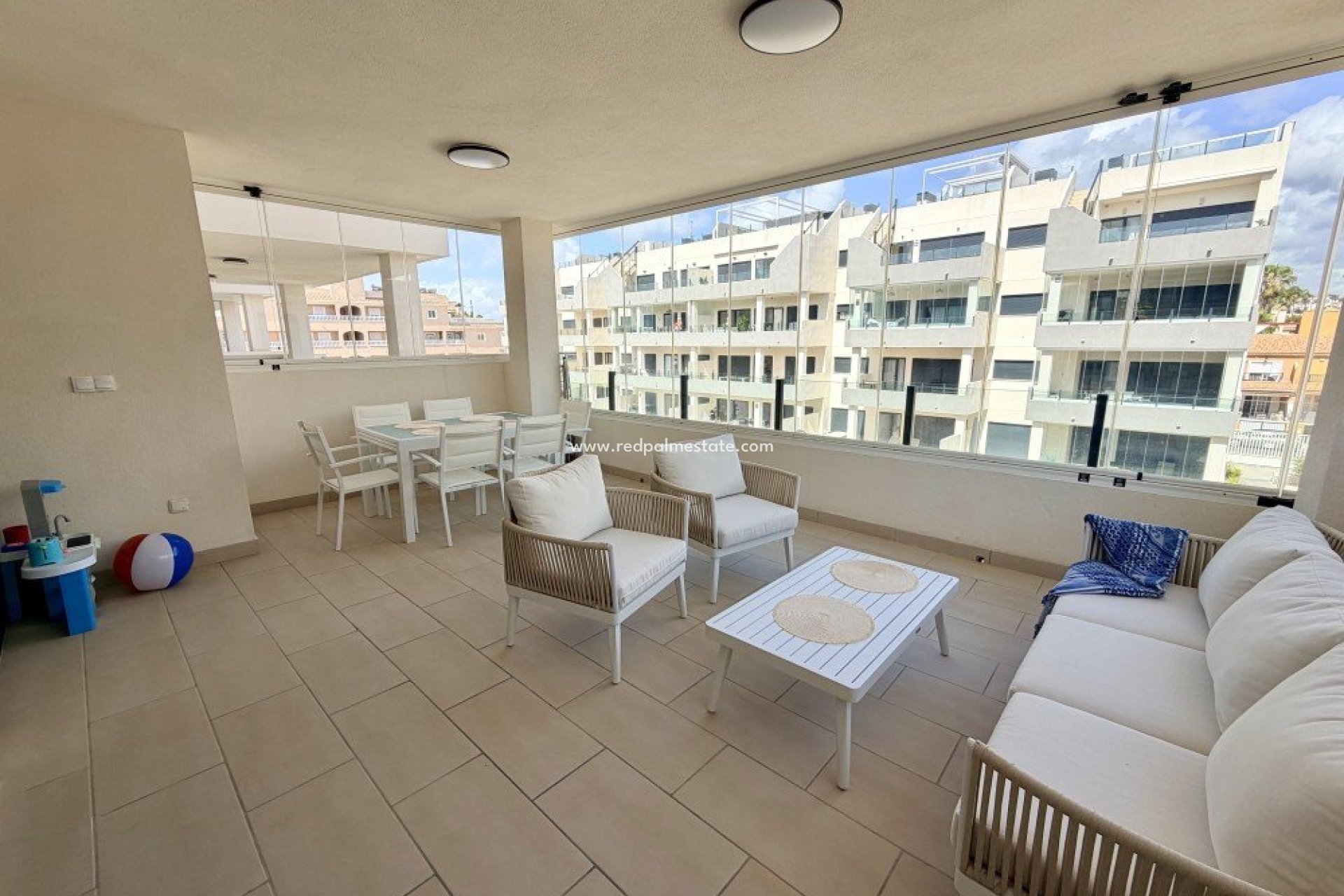 Reventa - Apartamento -
Orihuela Costa