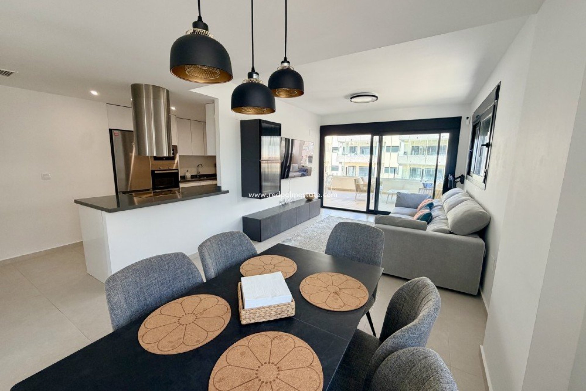 Reventa - Apartamento -
Orihuela Costa