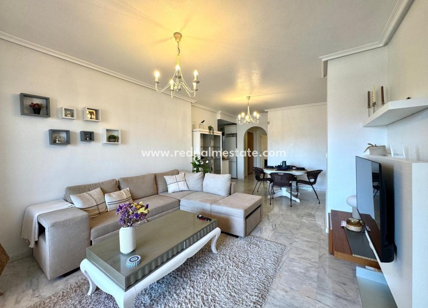 Reventa - Apartamento -
Orihuela Costa