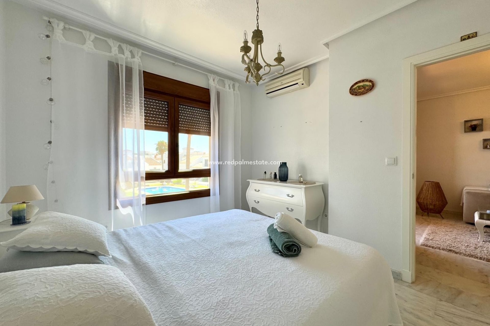 Reventa - Apartamento -
Orihuela Costa