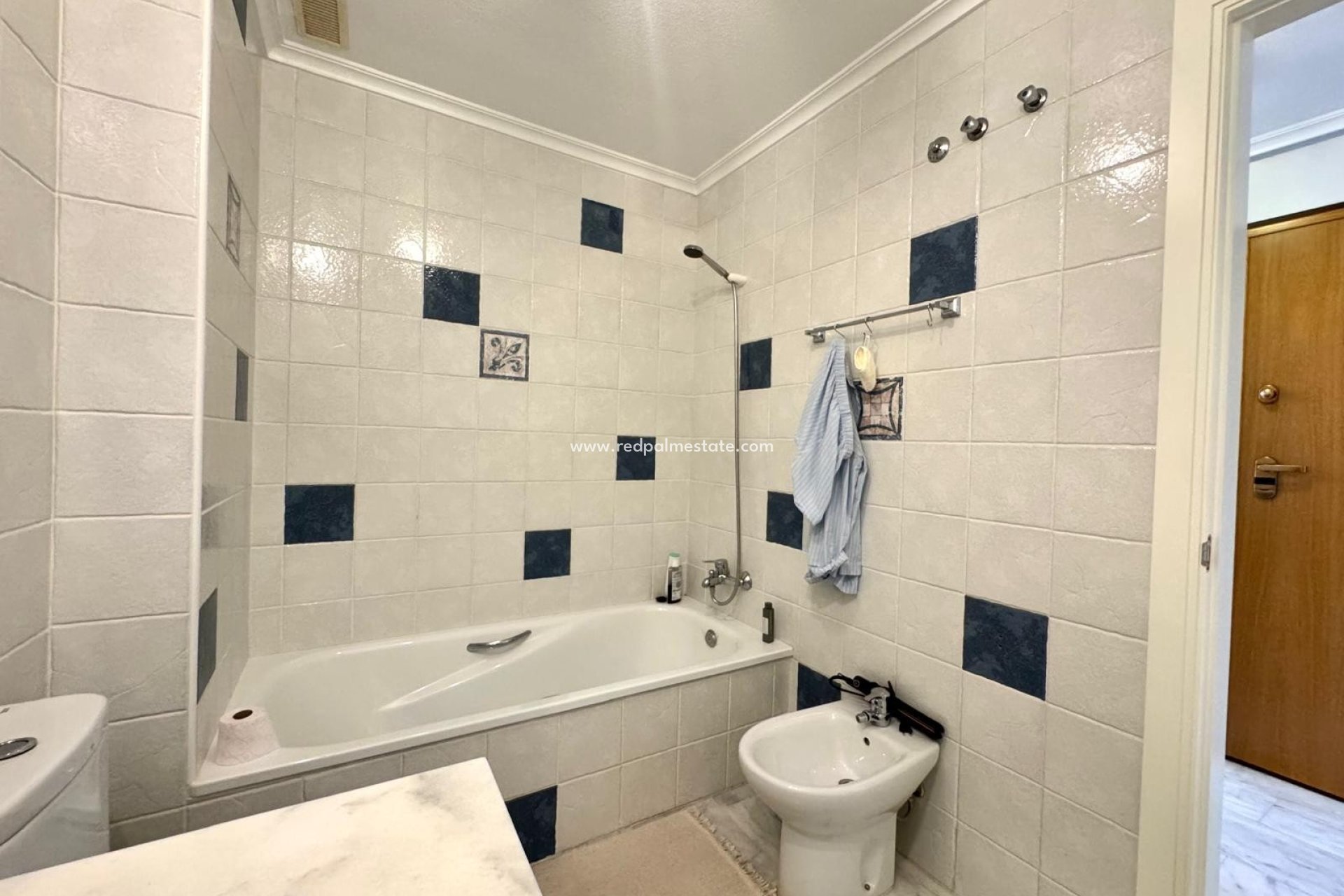 Reventa - Apartamento -
Orihuela Costa