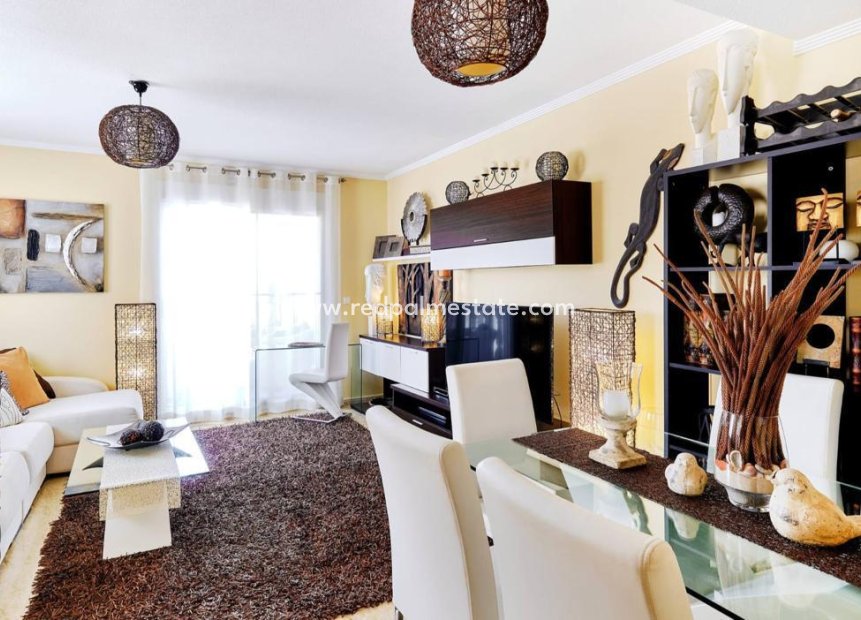 Reventa - Apartamento -
Orihuela Costa