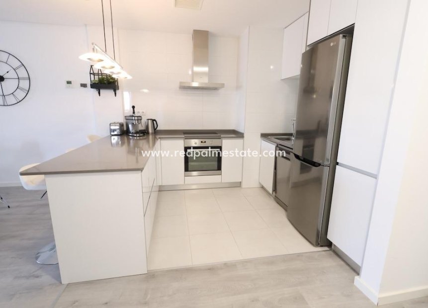 Reventa - Apartamento -
Orihuela Costa