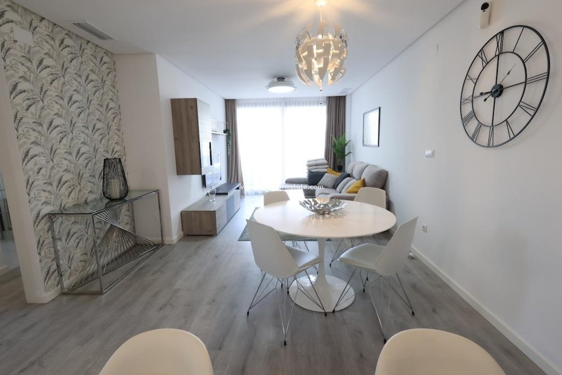 Reventa - Apartamento -
Orihuela Costa