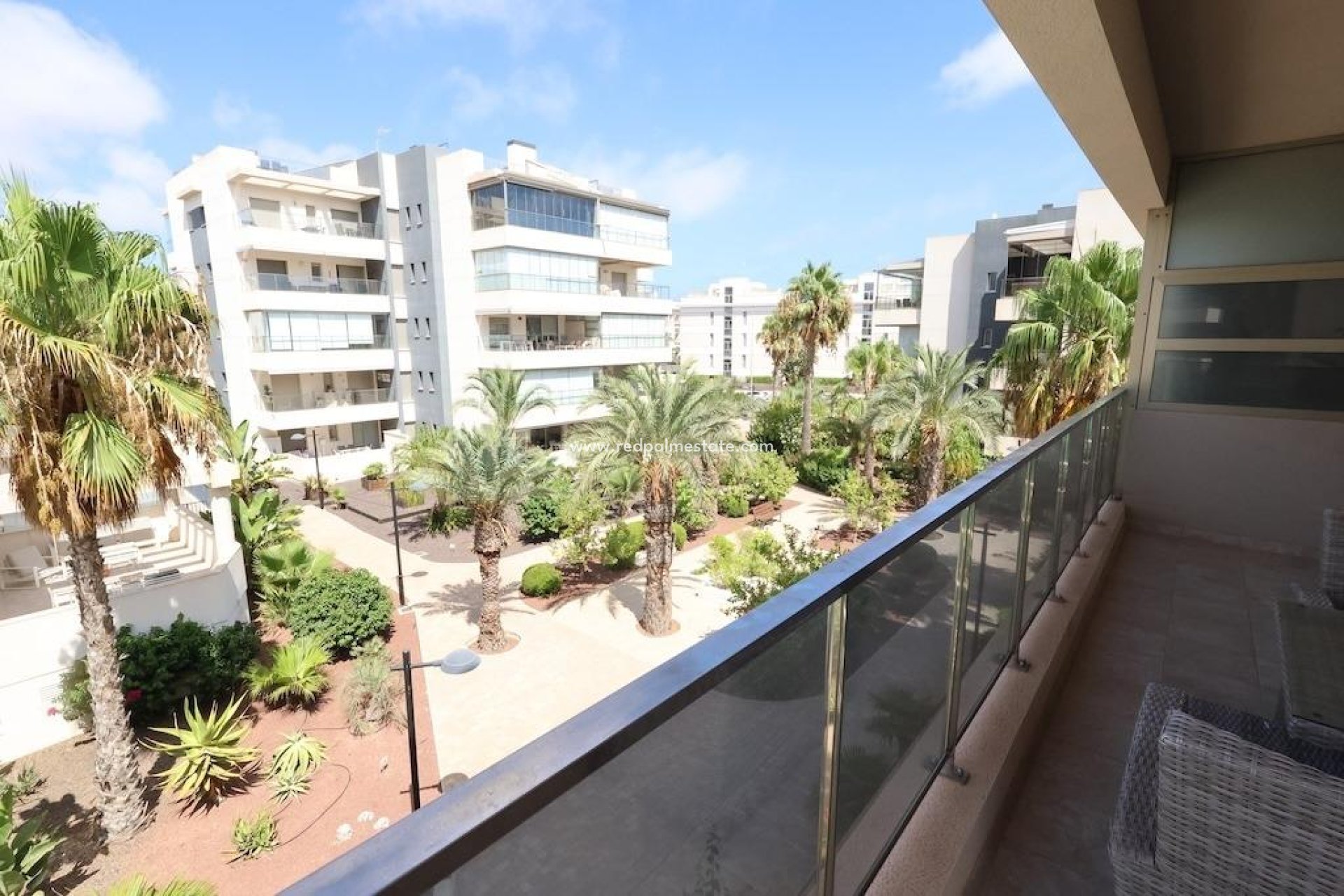 Reventa - Apartamento -
Orihuela Costa