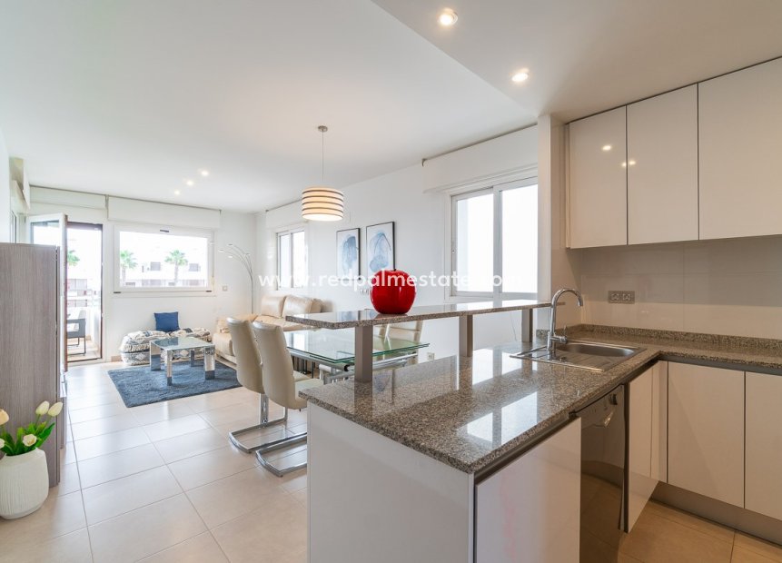 Reventa - Apartamento -
Orihuela Costa