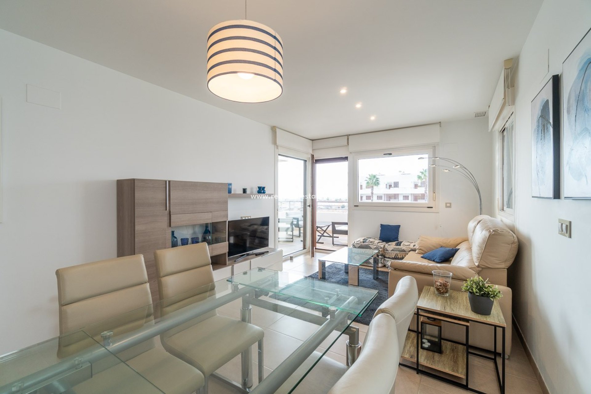 Reventa - Apartamento -
Orihuela Costa