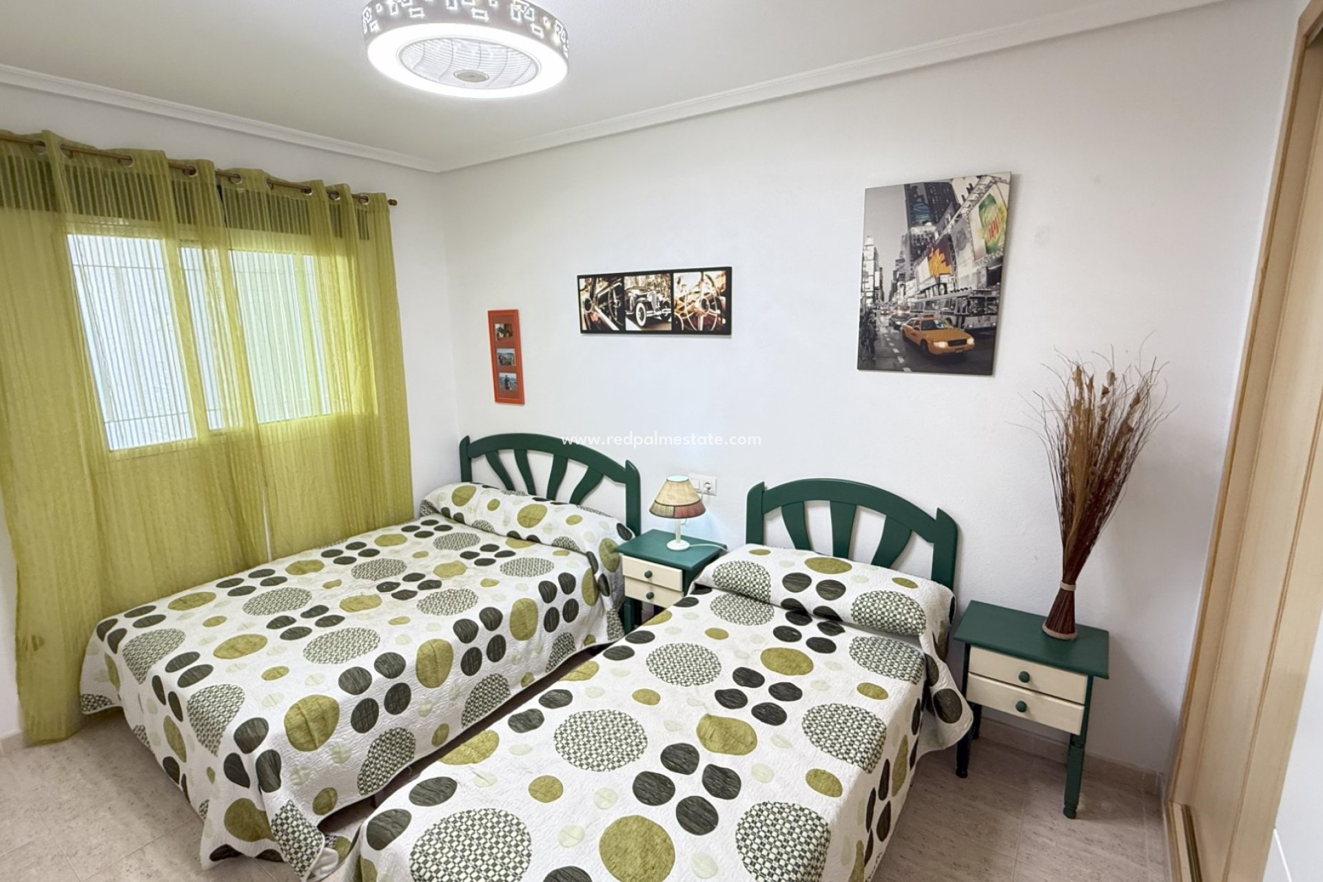 Reventa - Apartamento -
Orihuela Costa