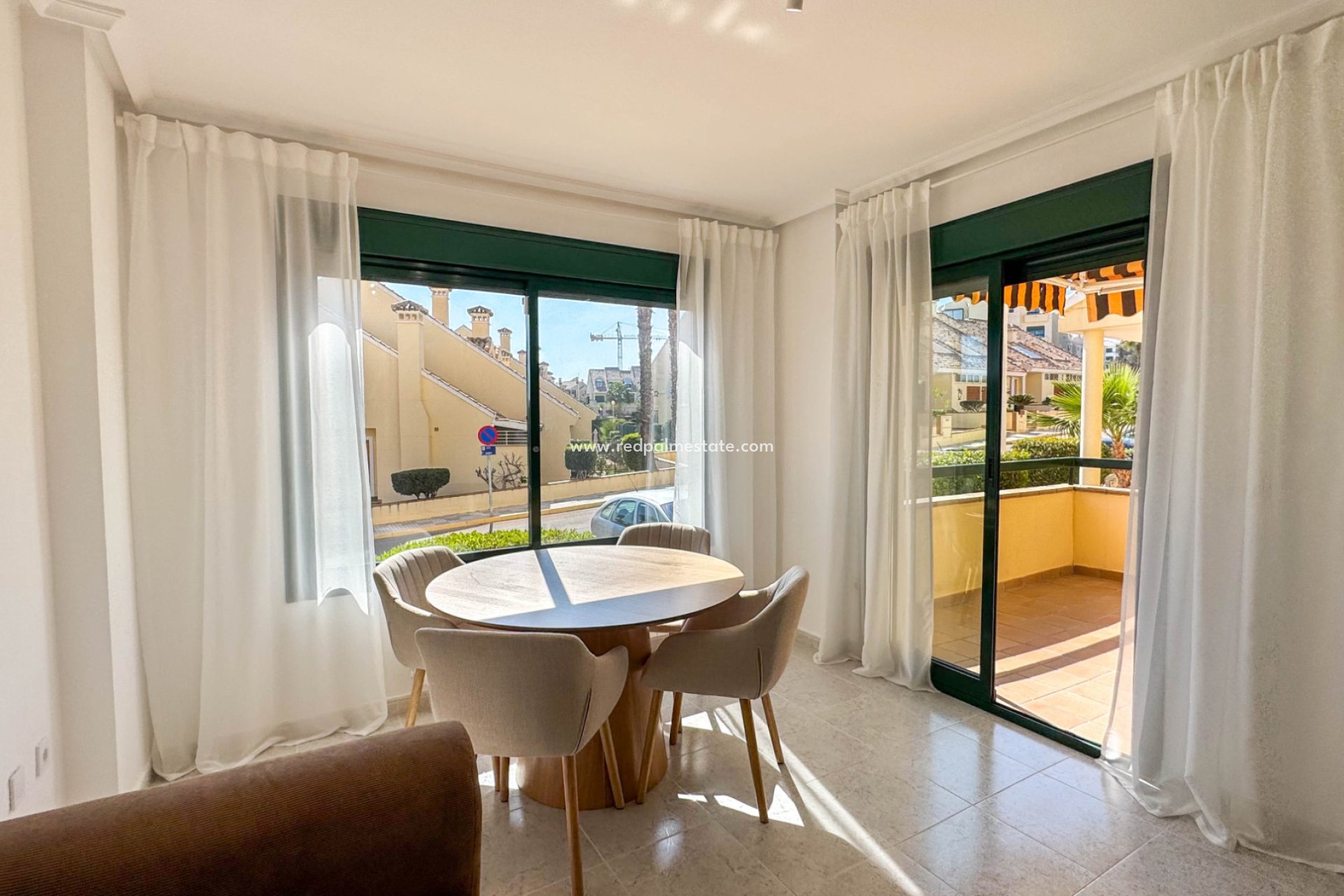 Reventa - Apartamento -
Orihuela Costa
