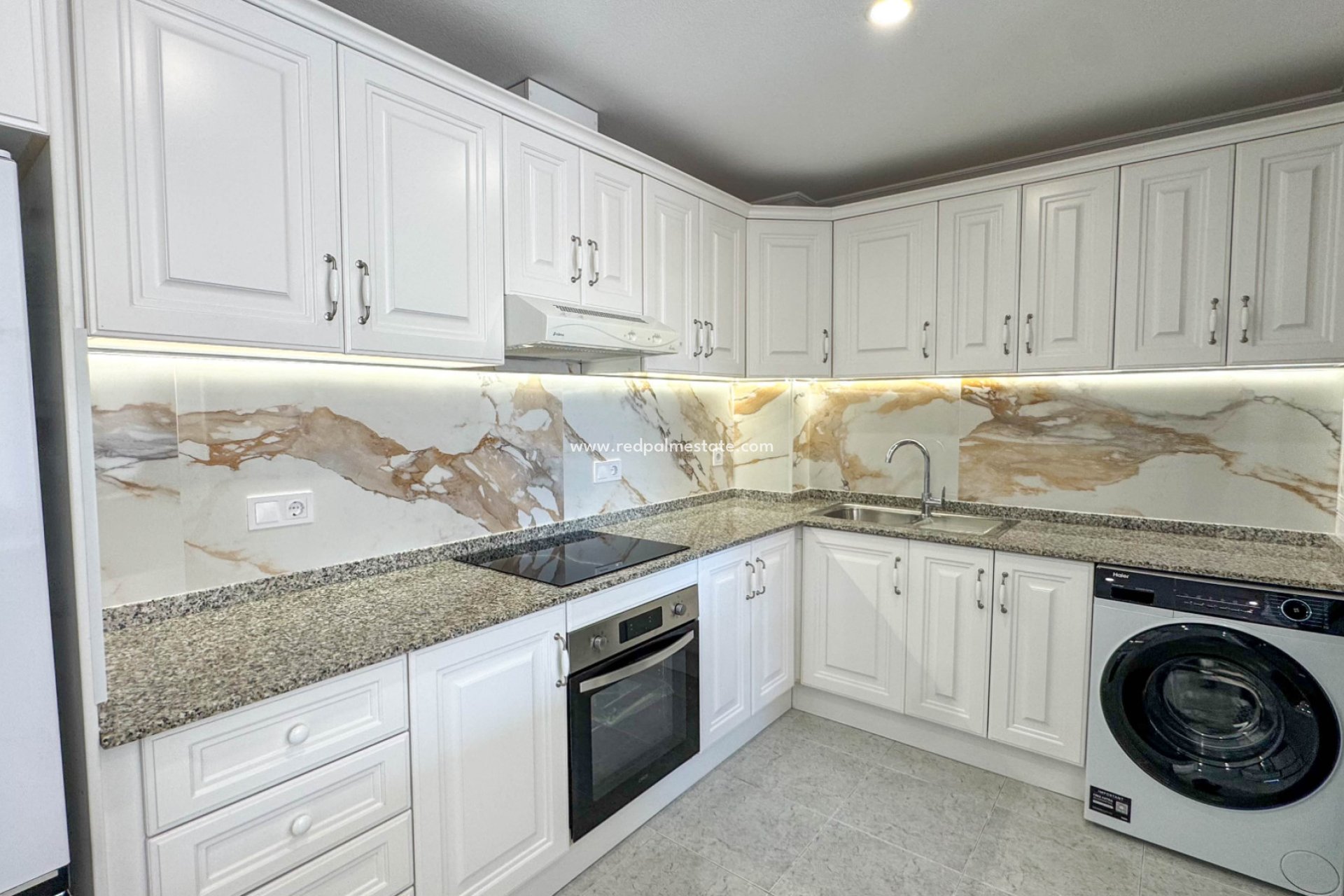 Reventa - Apartamento -
Orihuela Costa