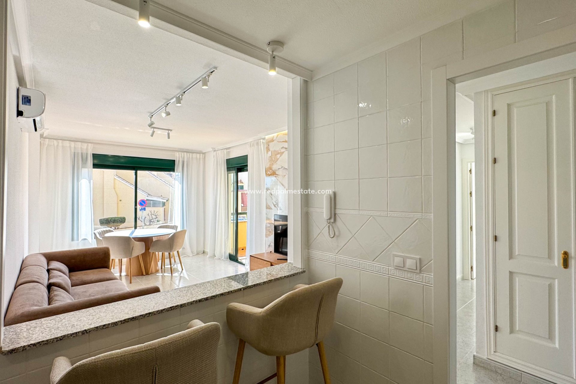 Reventa - Apartamento -
Orihuela Costa