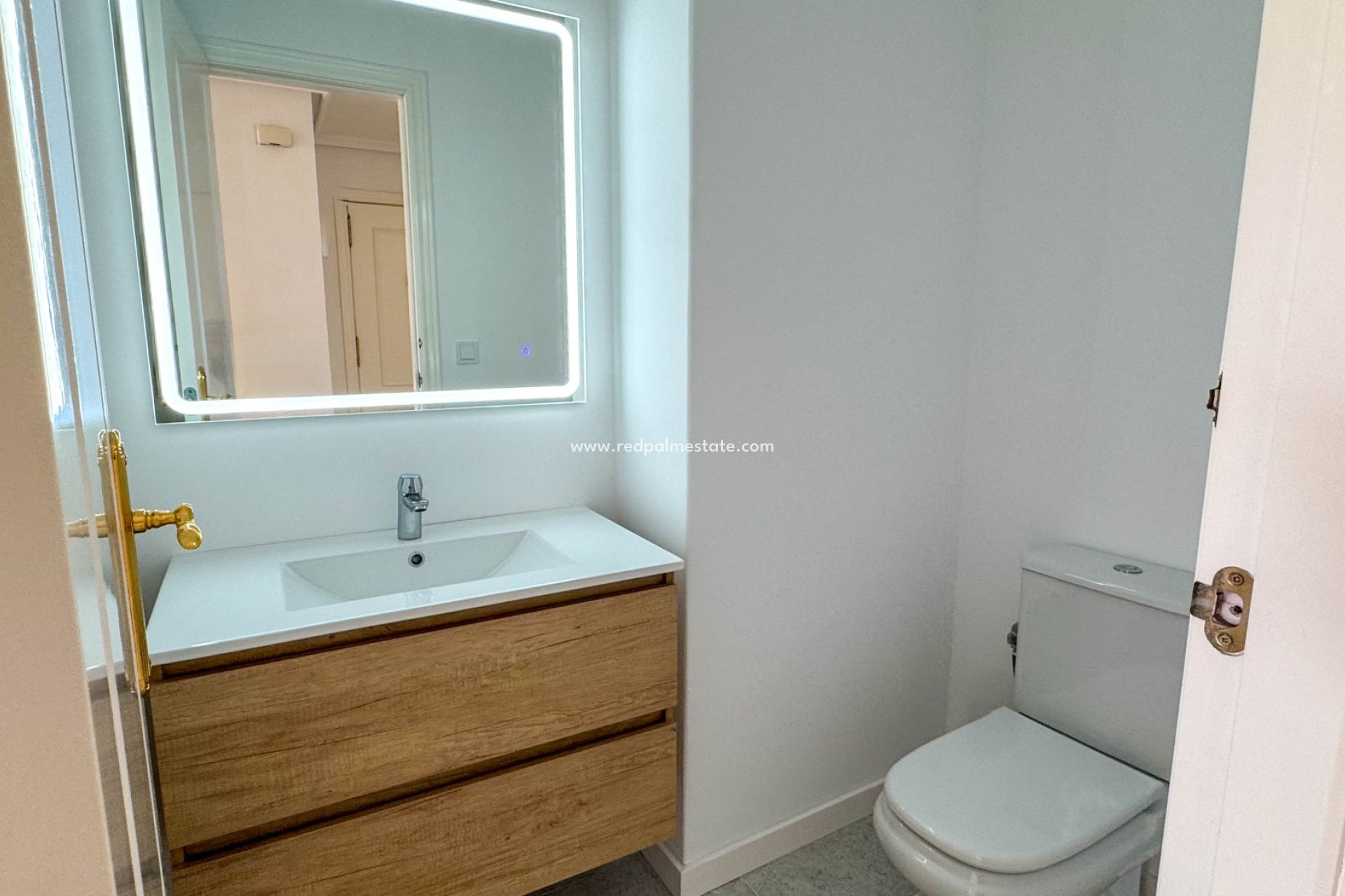 Reventa - Apartamento -
Orihuela Costa