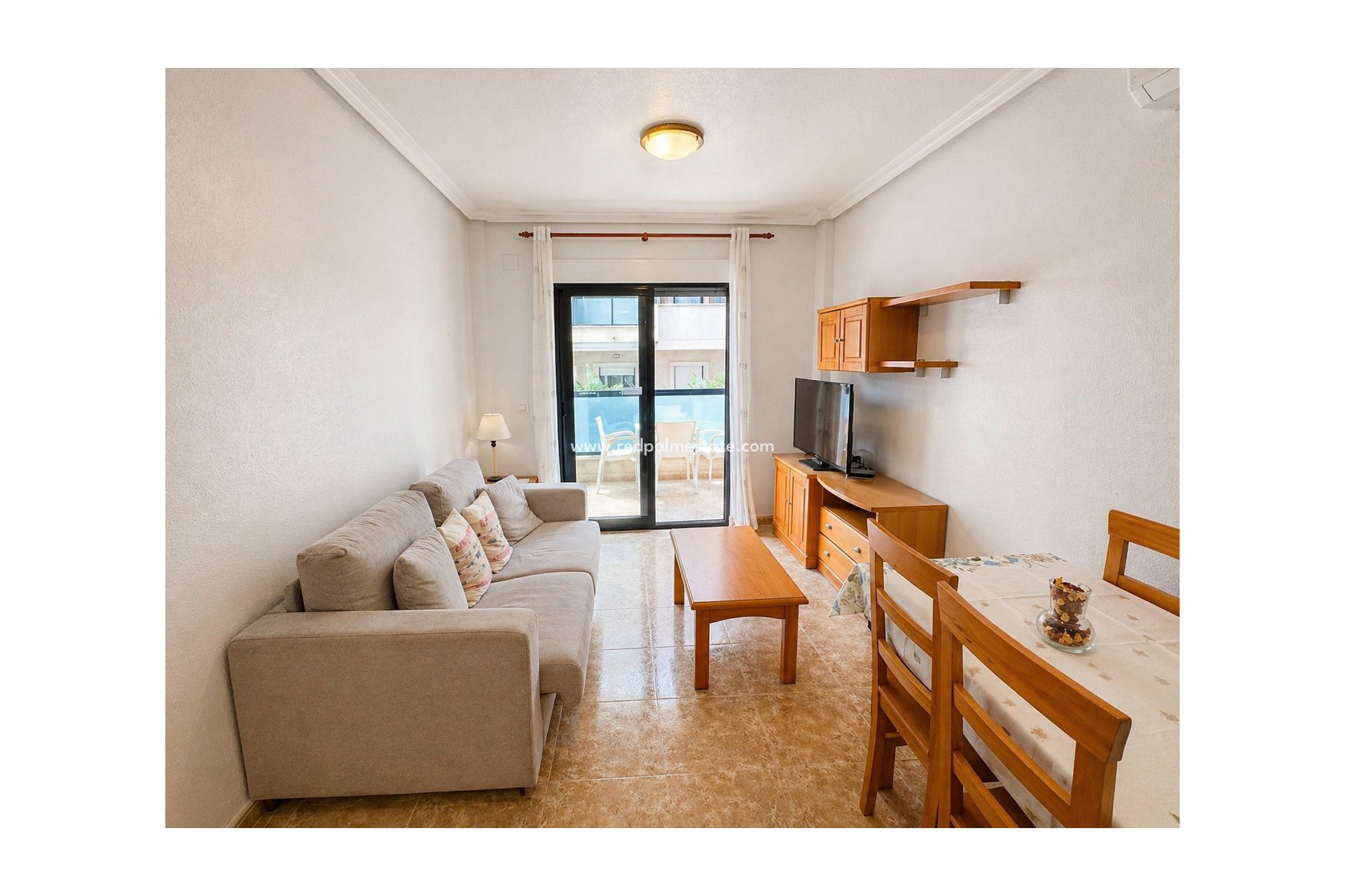 Reventa - Apartamento -
Orihuela Costa