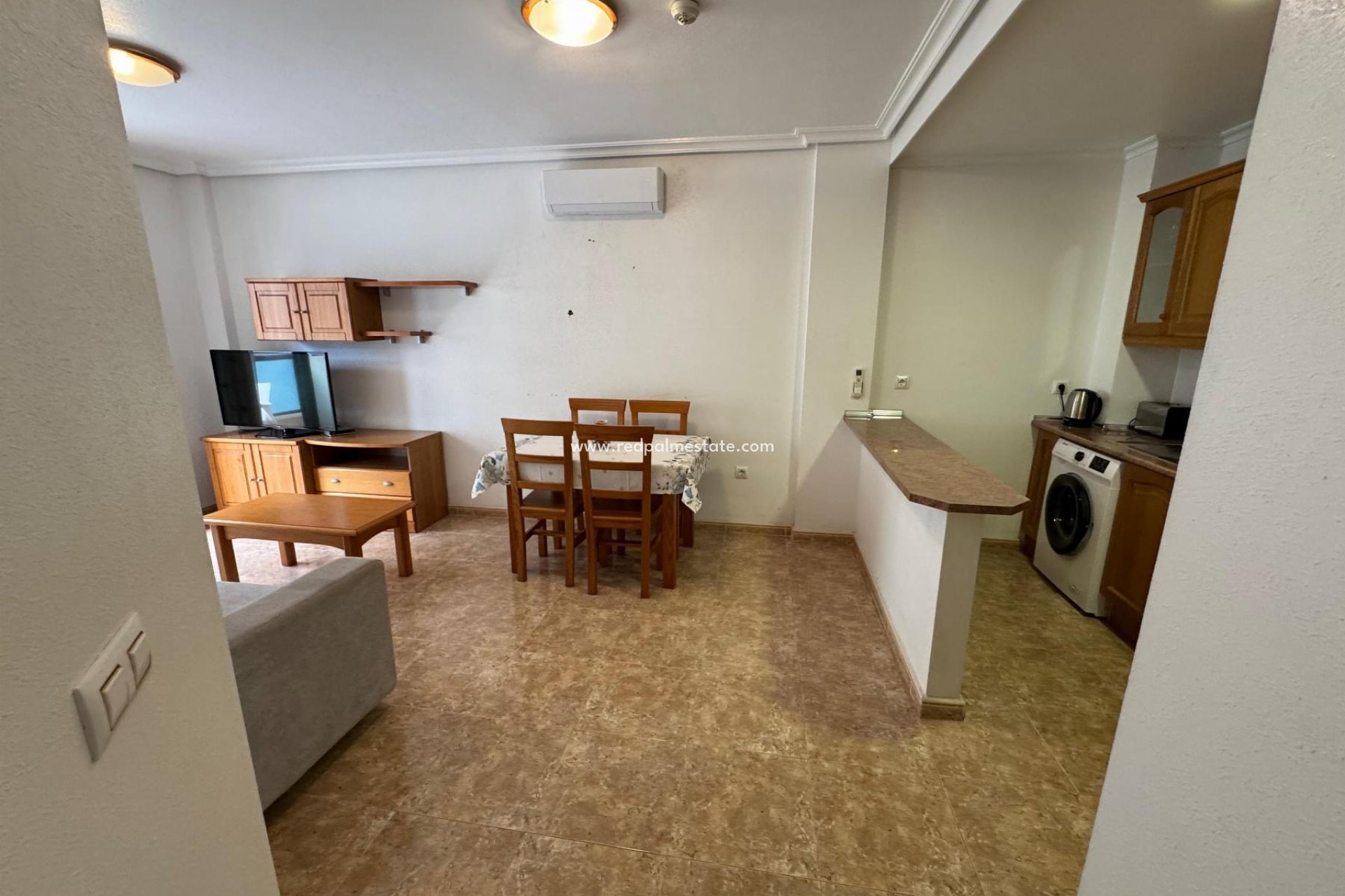 Reventa - Apartamento -
Orihuela Costa