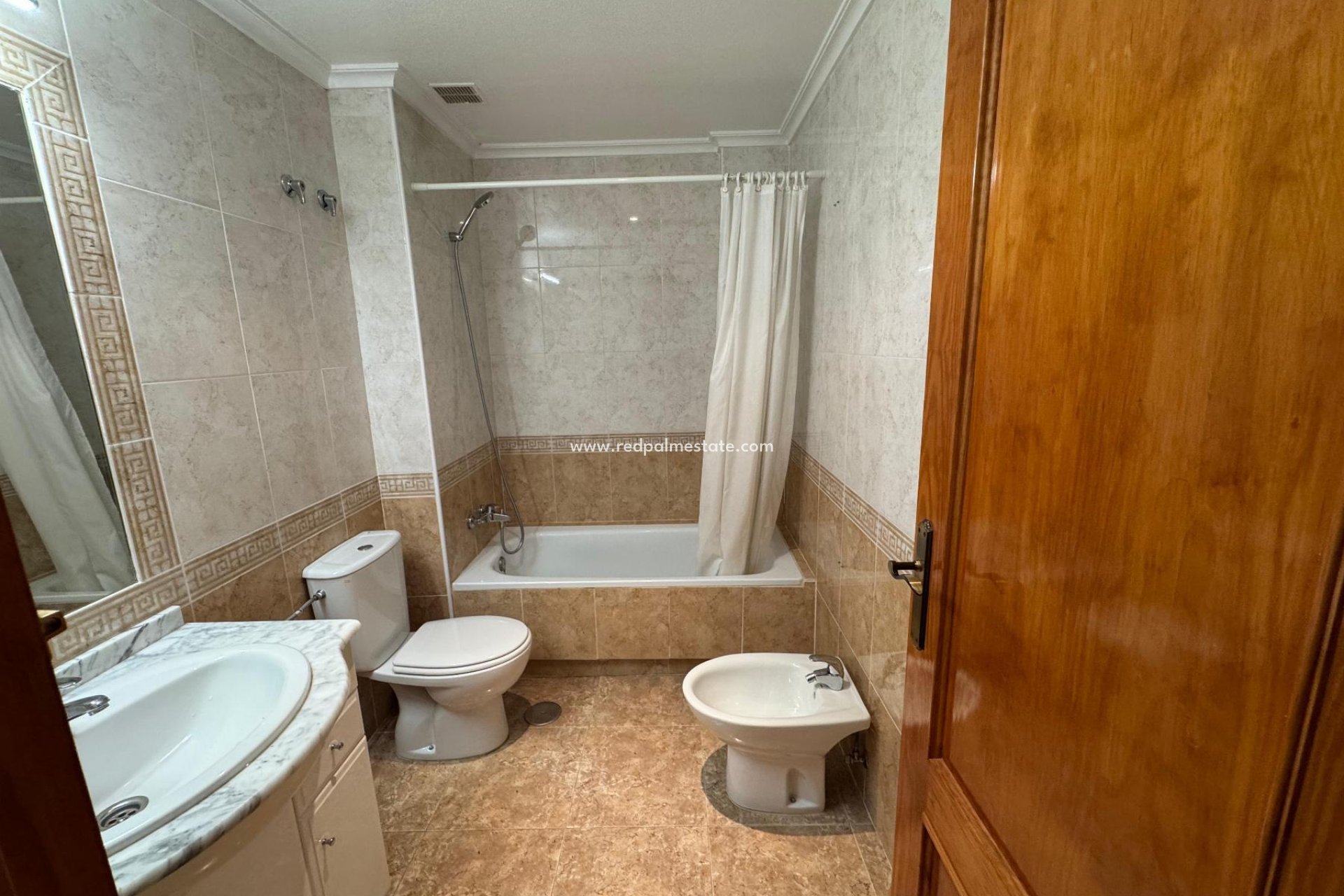 Reventa - Apartamento -
Orihuela Costa