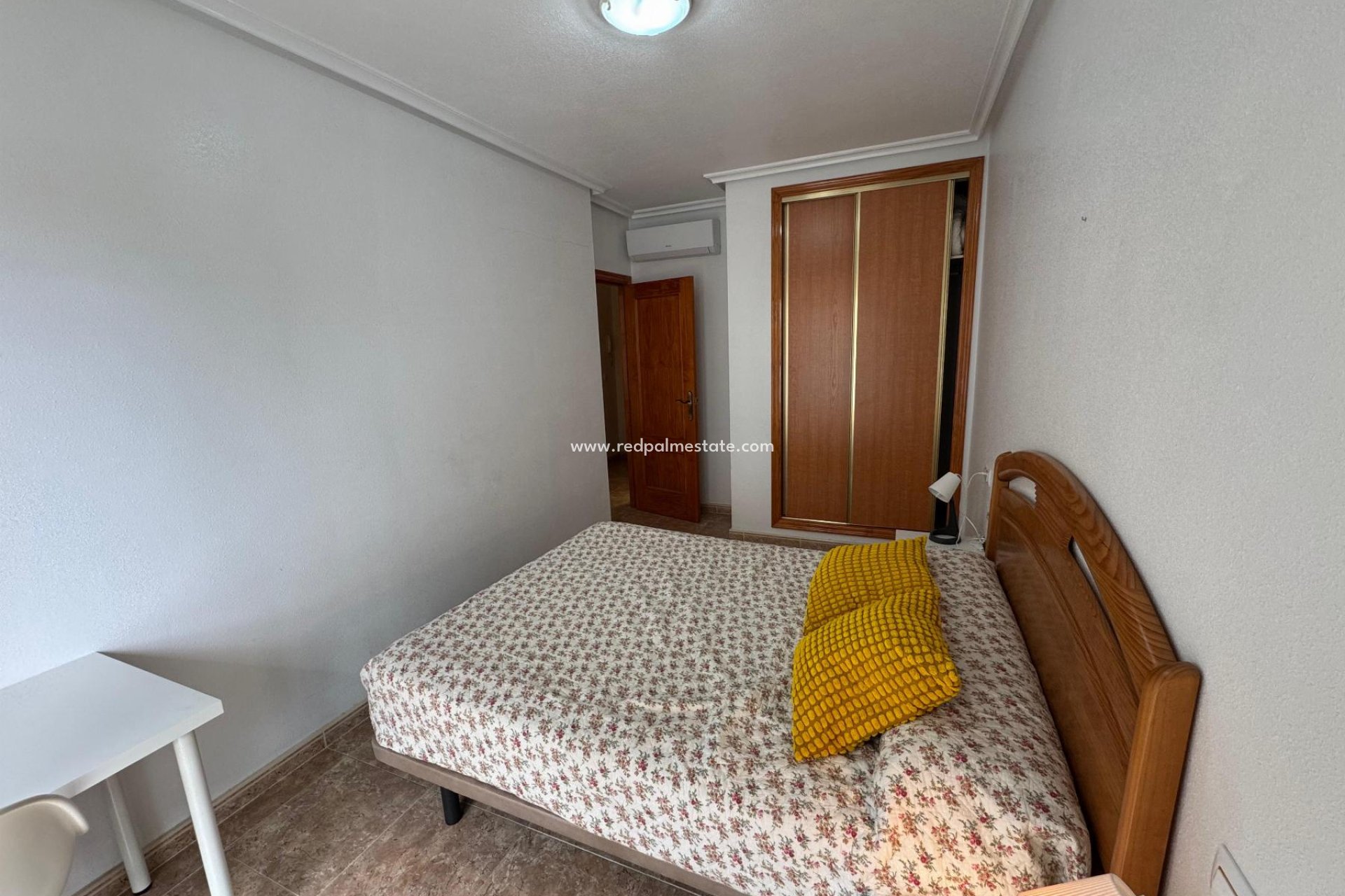 Reventa - Apartamento -
Orihuela Costa