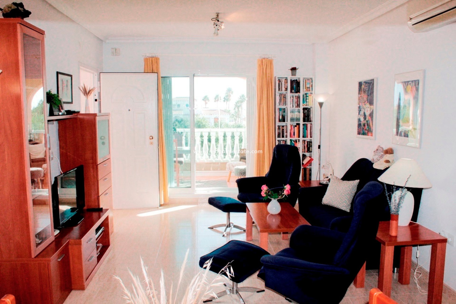 Reventa - Apartamento -
Orihuela Costa