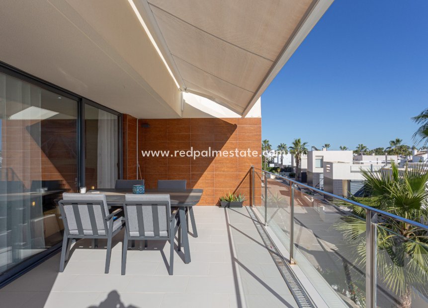 Reventa - Apartamento -
Orihuela Costa