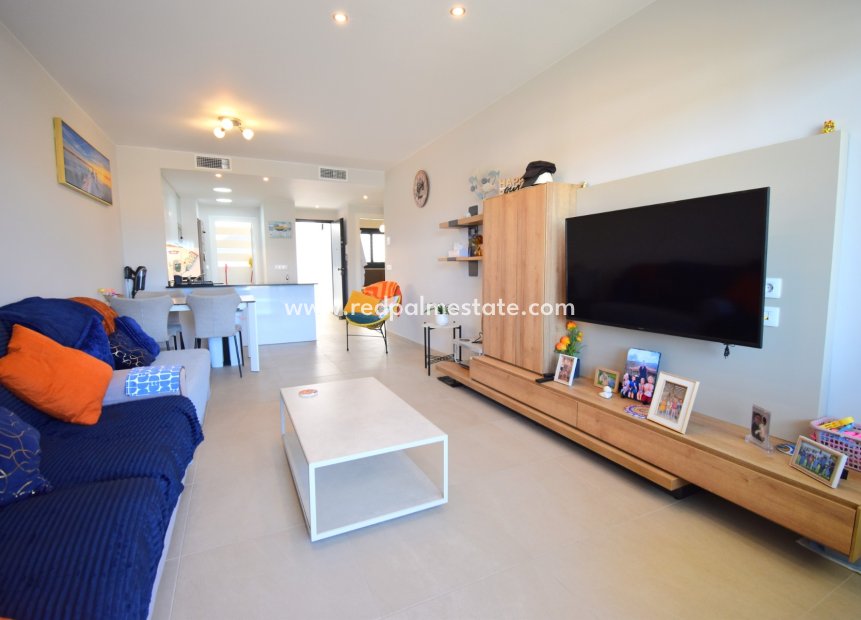 Reventa - Apartamento -
Orihuela Costa