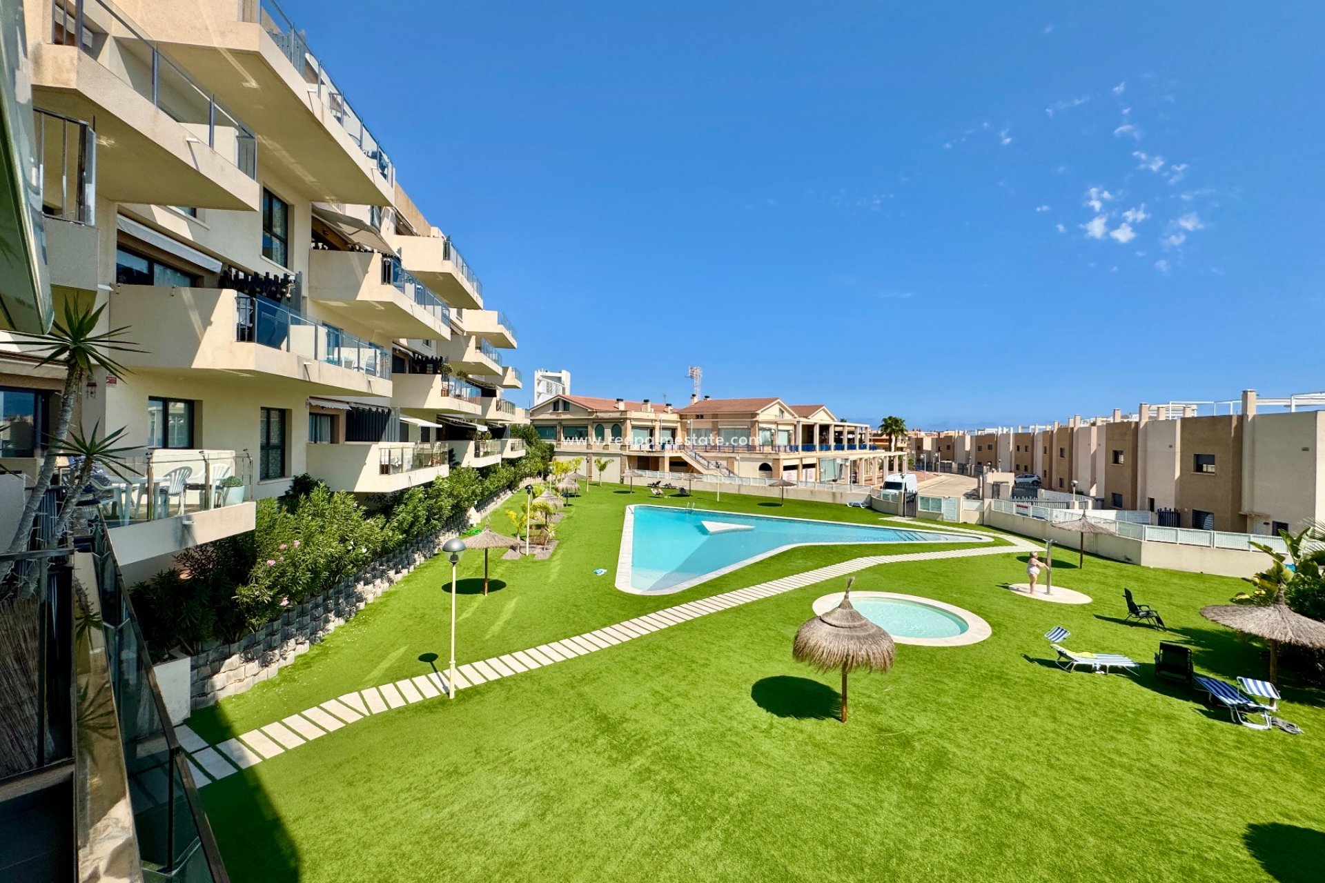 Reventa - Apartamento -
Orihuela - Inland