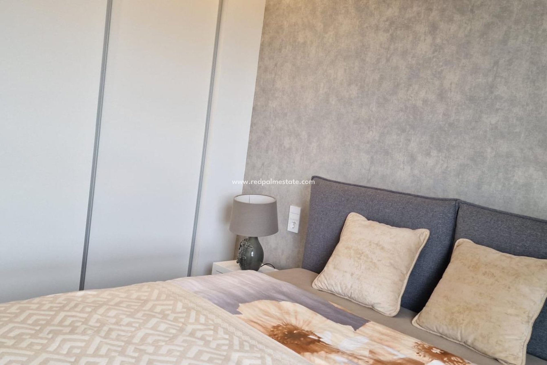 Reventa - Apartamento -
Orihuela - Las Colinas Golf