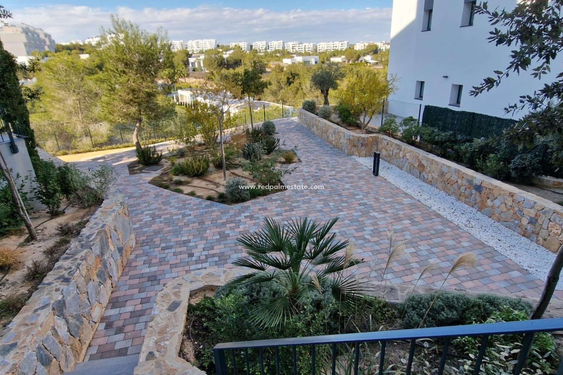 Reventa - Apartamento -
Orihuela - Las Colinas Golf