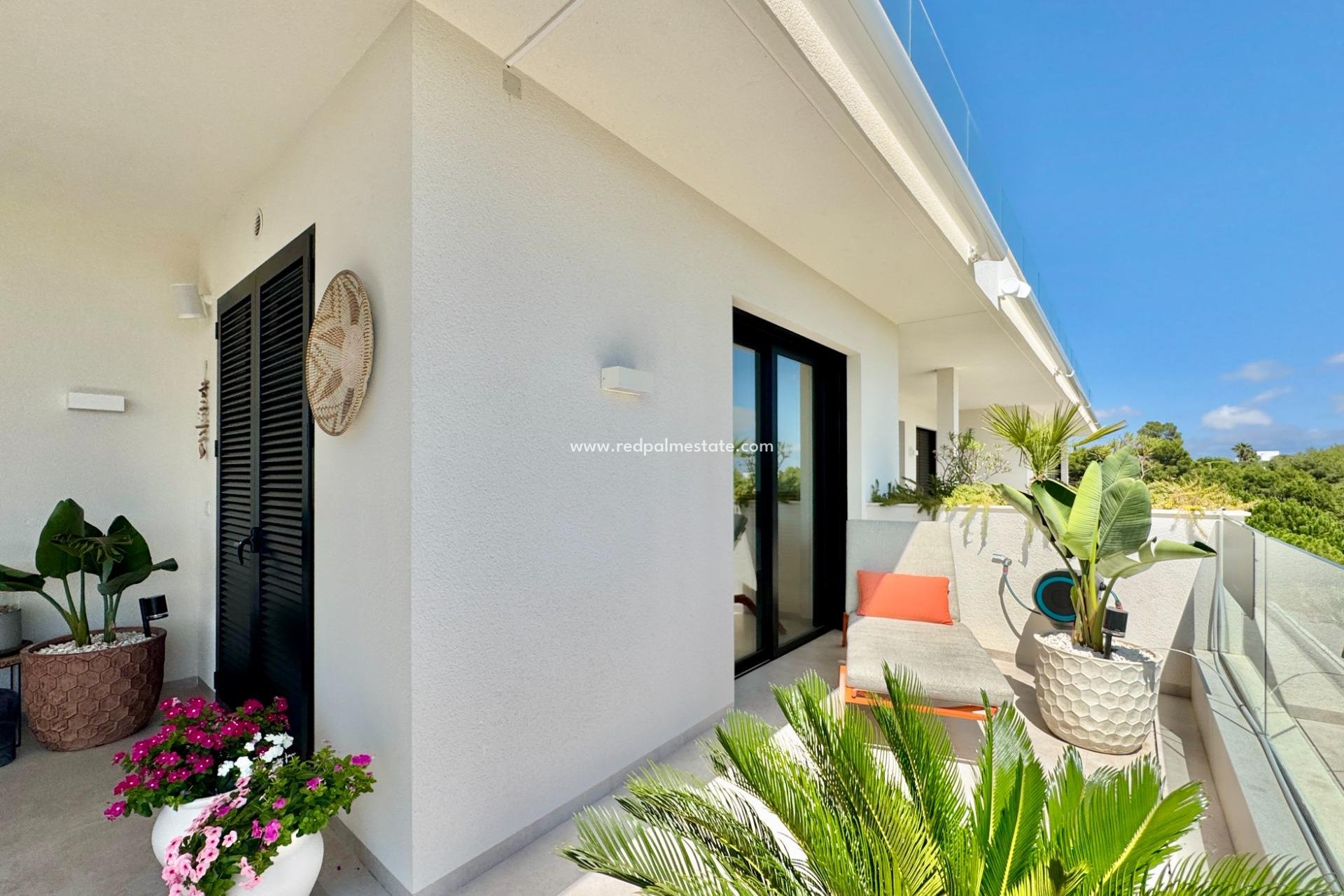 Reventa - Apartamento -
Orihuela - Las Colinas Golf