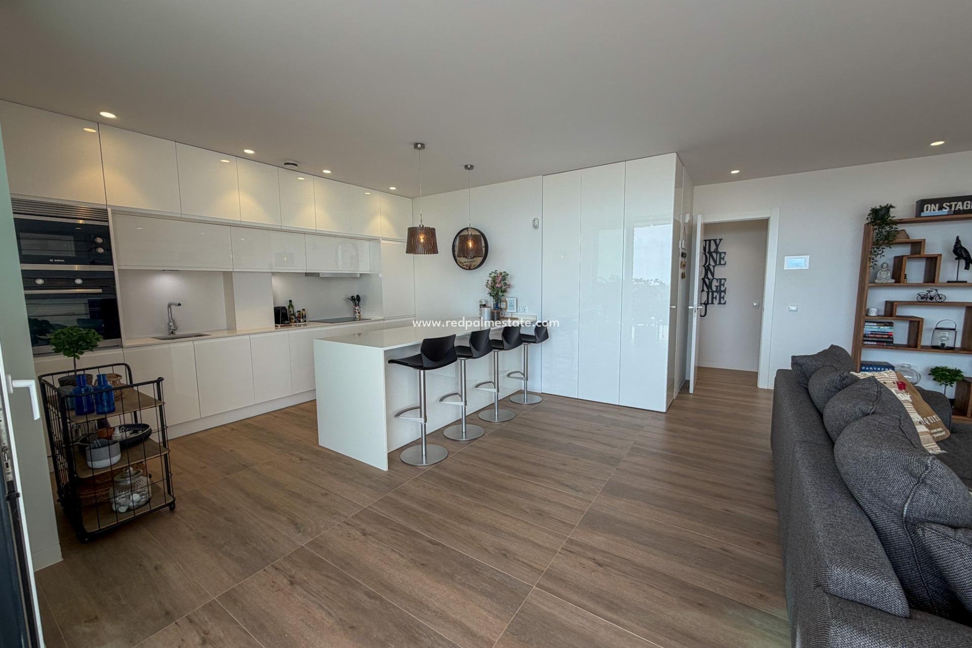 Reventa - Apartamento -
Orihuela - Las Colinas Golf