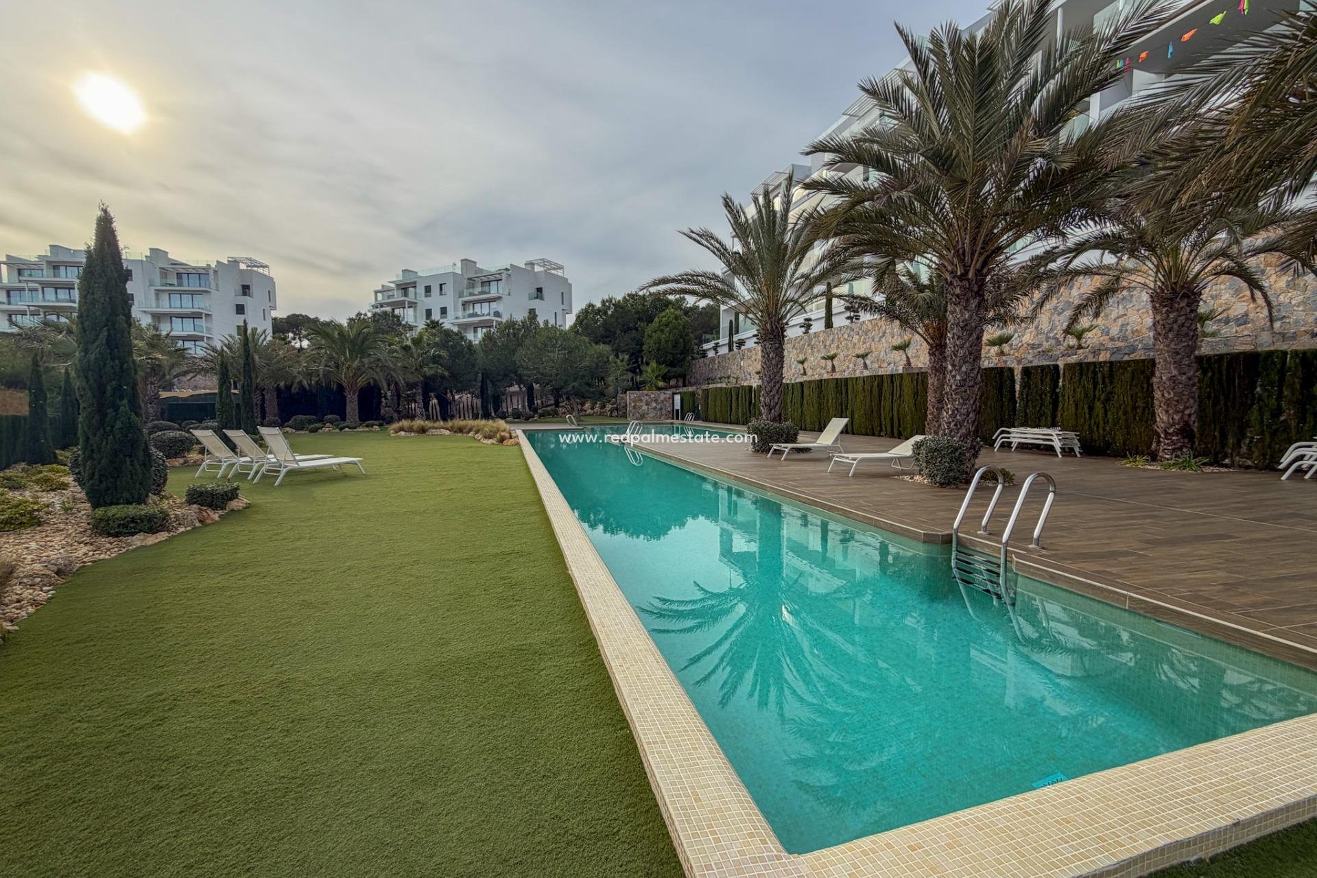 Reventa - Apartamento -
Orihuela - Las Colinas Golf