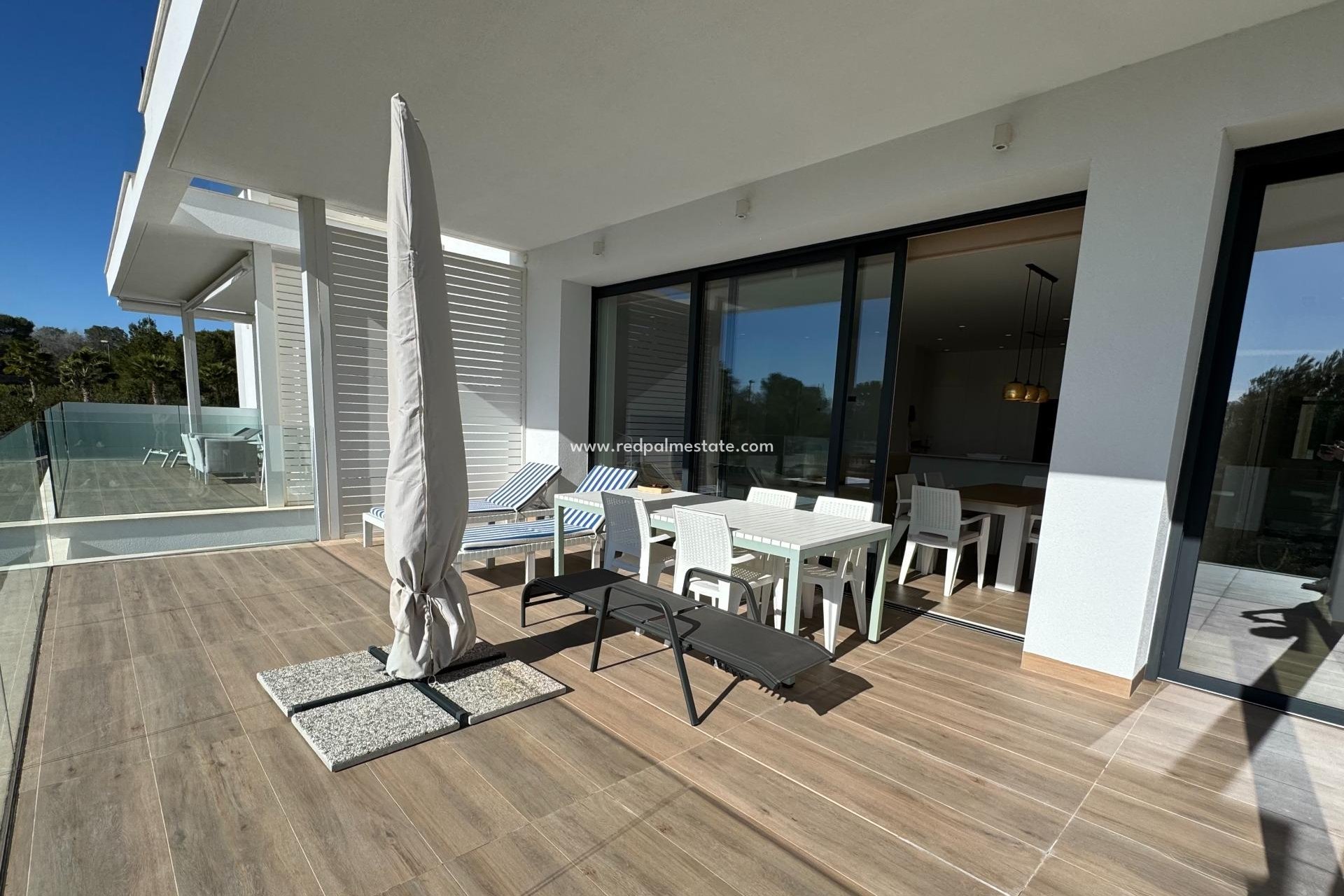 Reventa - Apartamento -
Orihuela - Las Colinas Golf