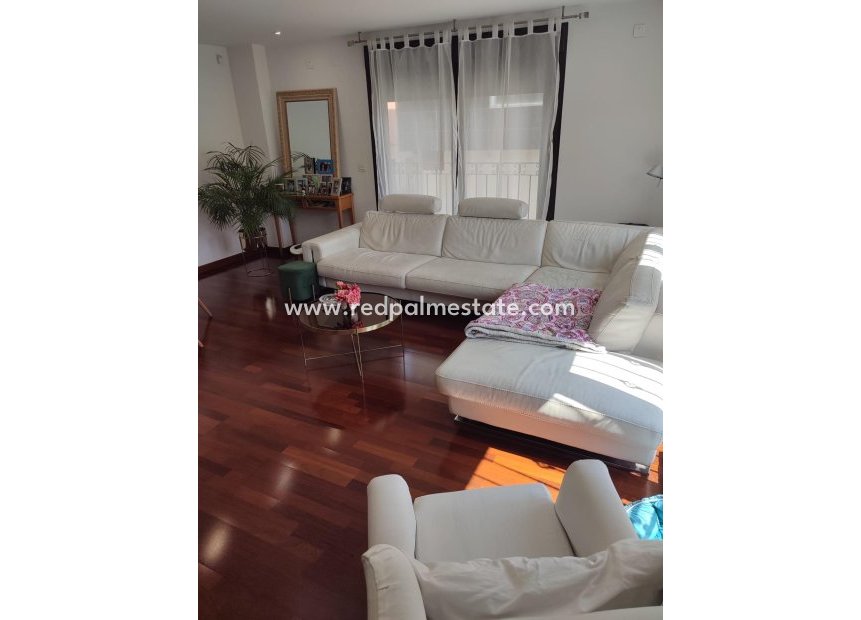 Reventa - Apartamento -
Orihuela - Zona Centro