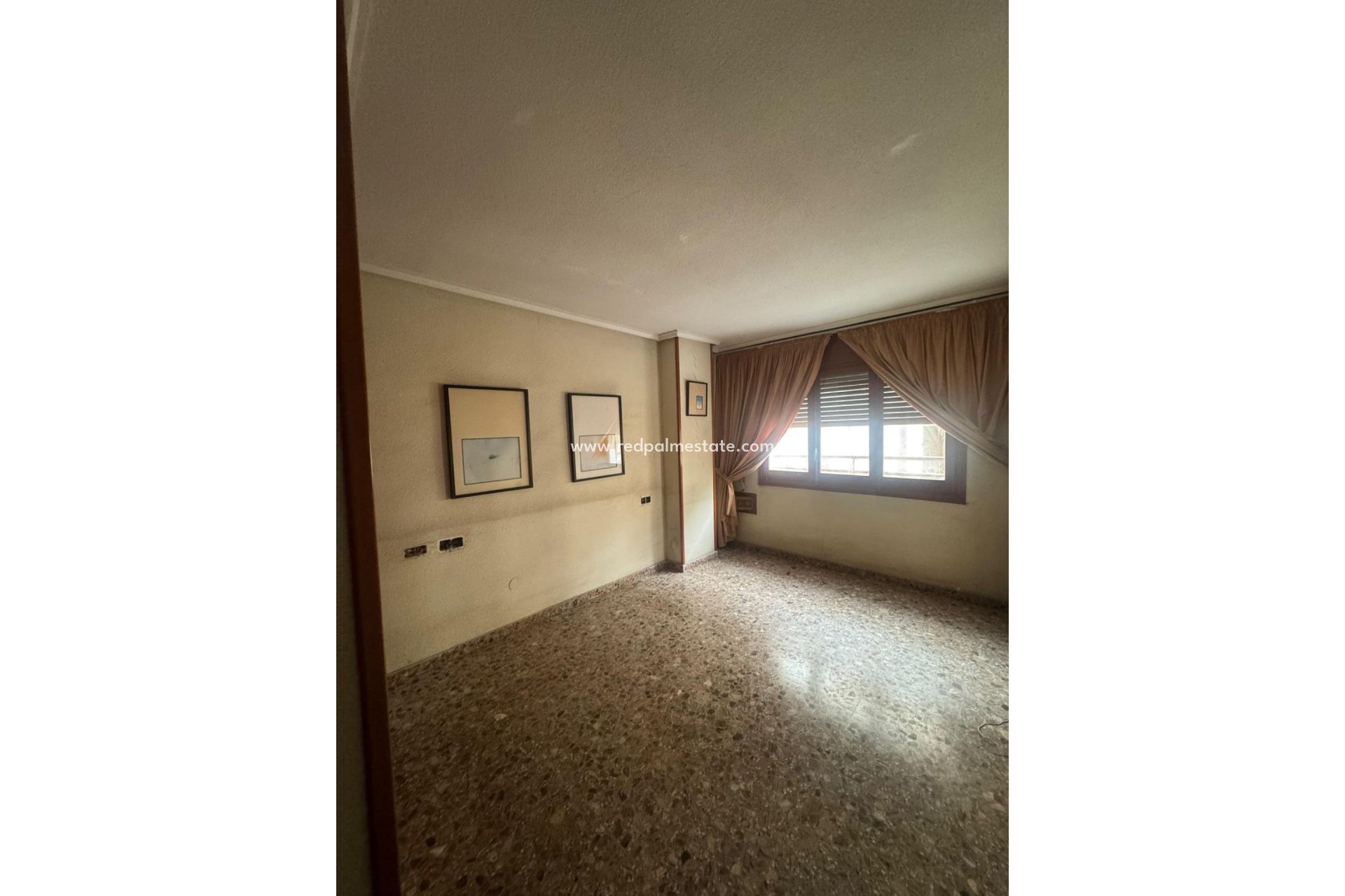 Reventa - Apartamento -
Orihuela - Zona Centro