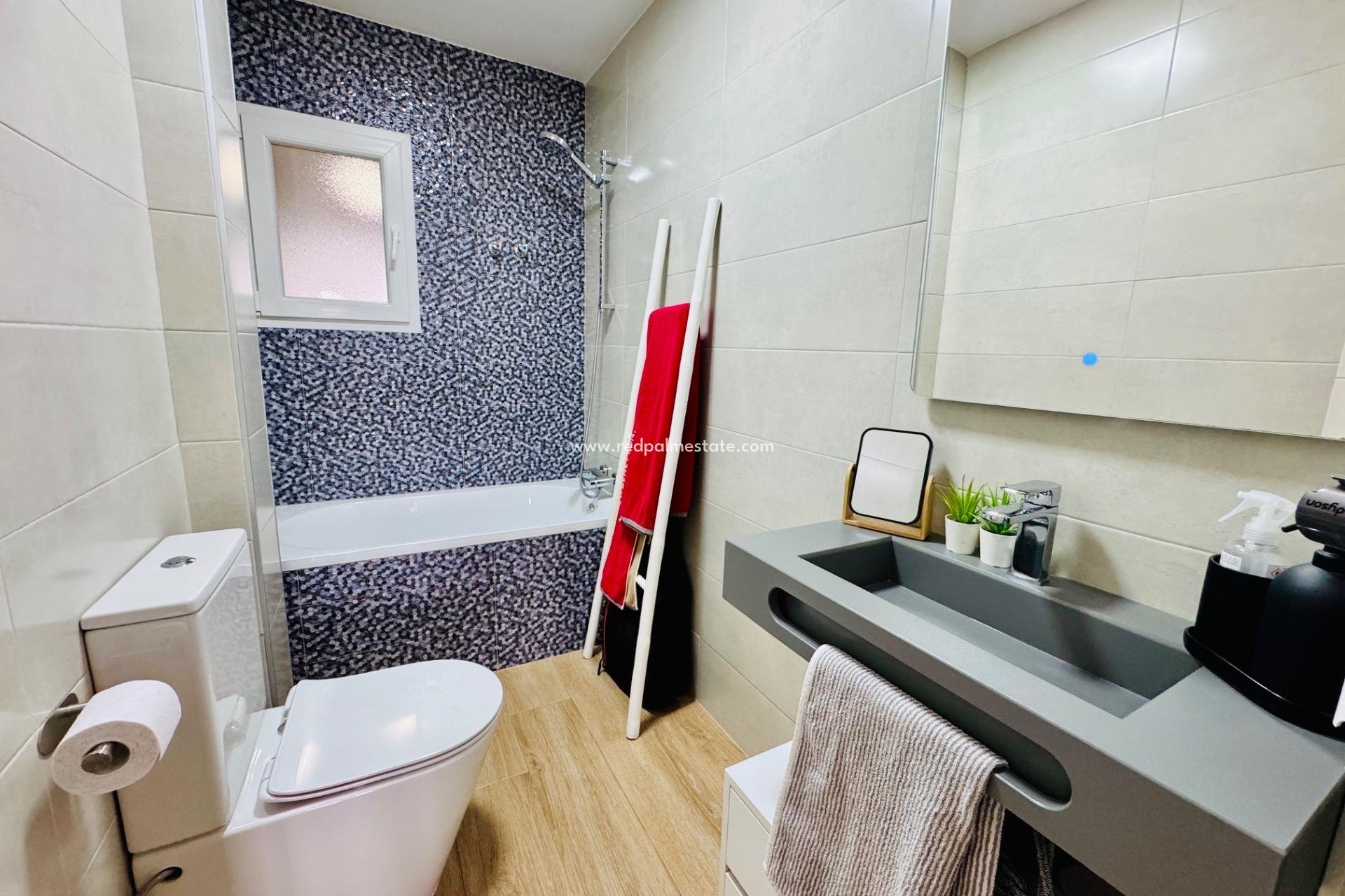Reventa - Apartamento -
Pilar de la Horadada