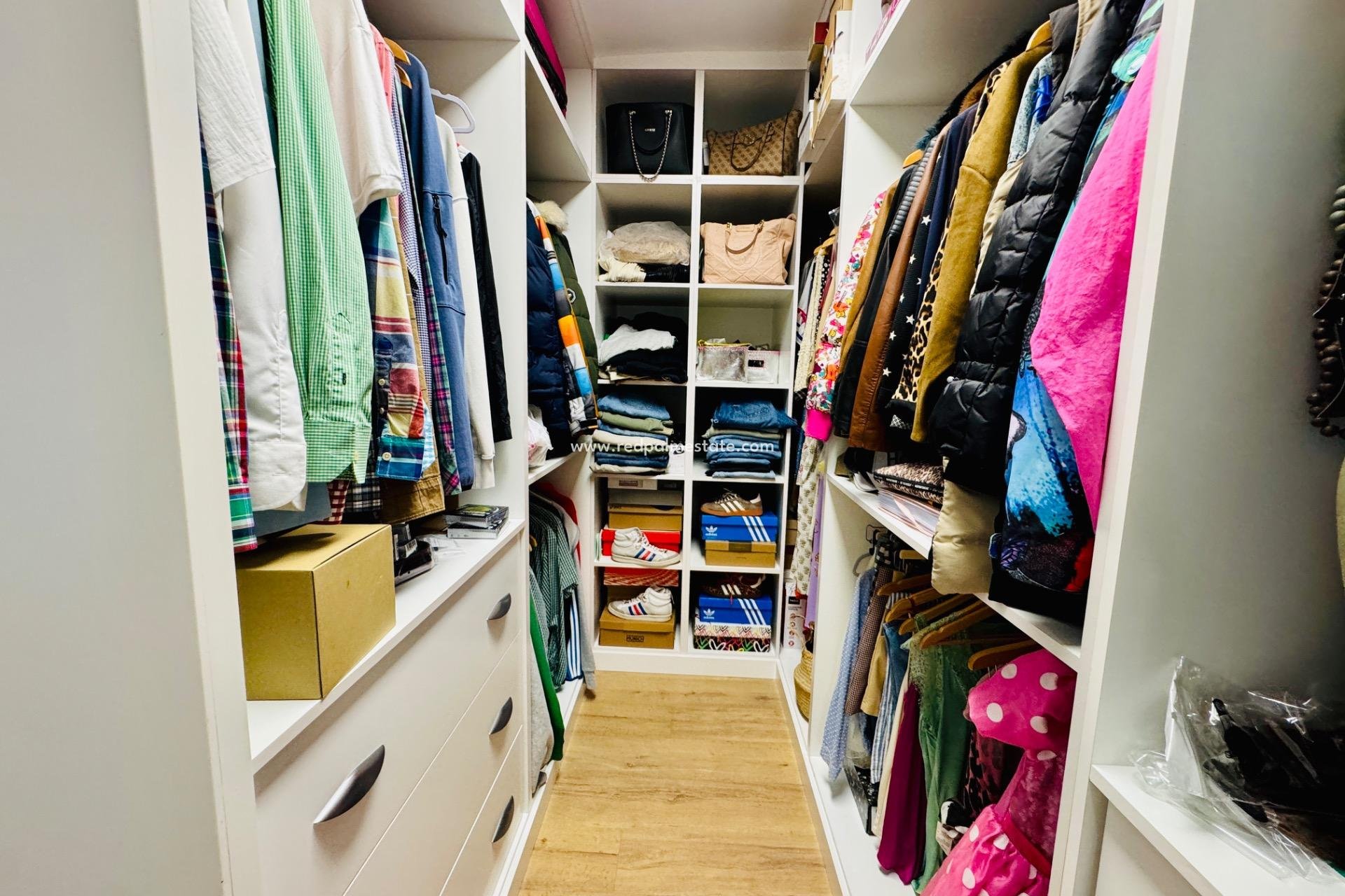 Reventa - Apartamento -
Pilar de la Horadada