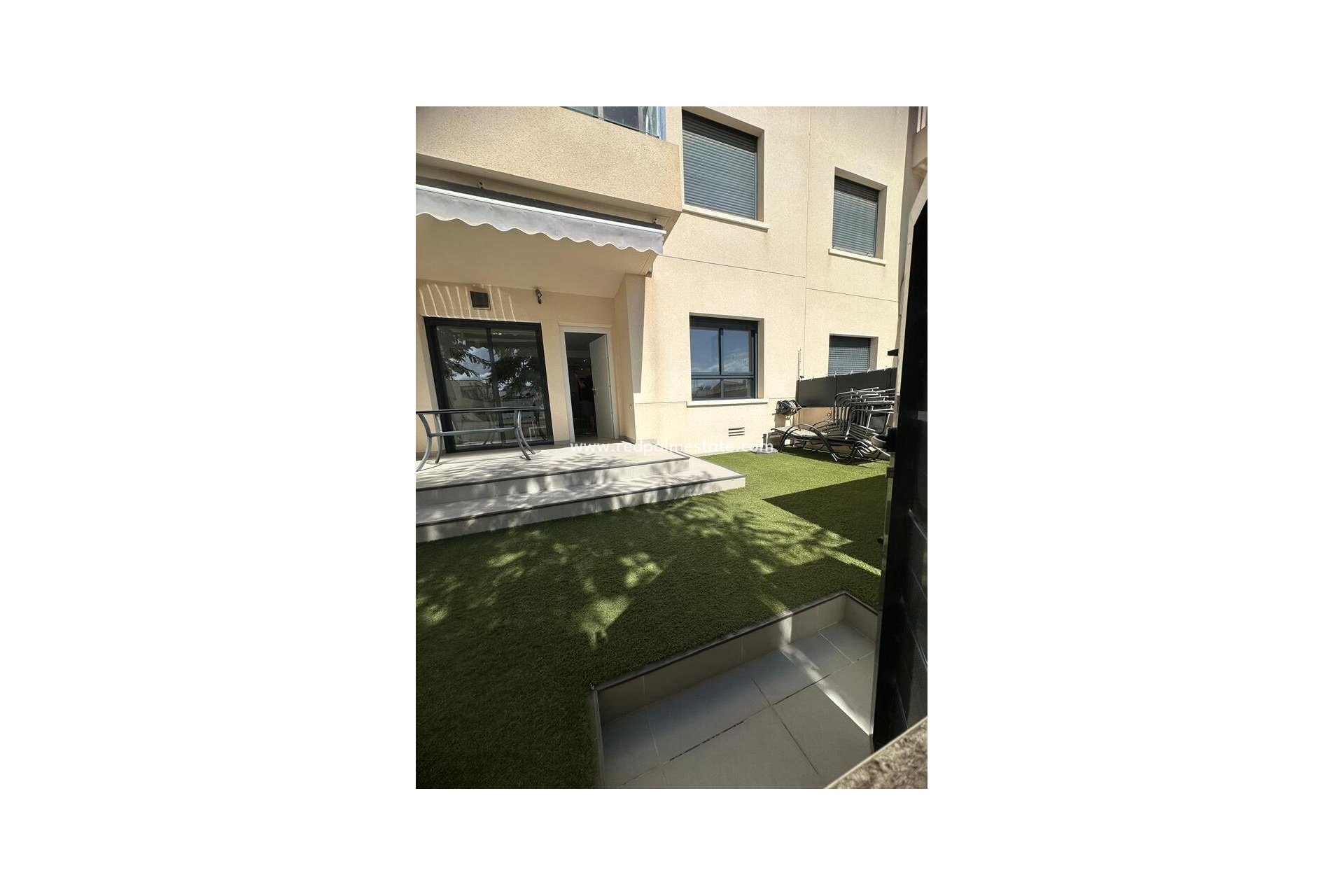 Reventa - Apartamento -
Pilar de la Horadada