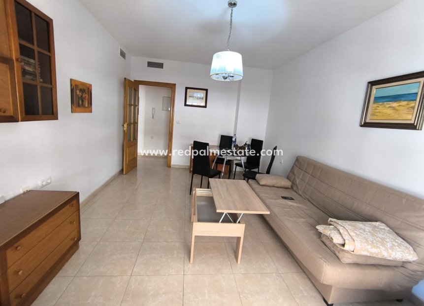 Reventa - Apartamento -
Pinoso - Inland
