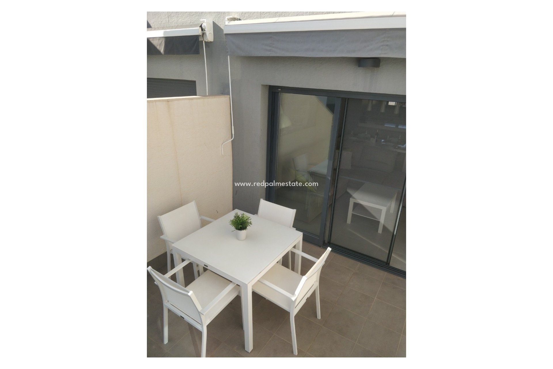 Reventa - Apartamento / piso -
Guardamar del Segura - Guardamar