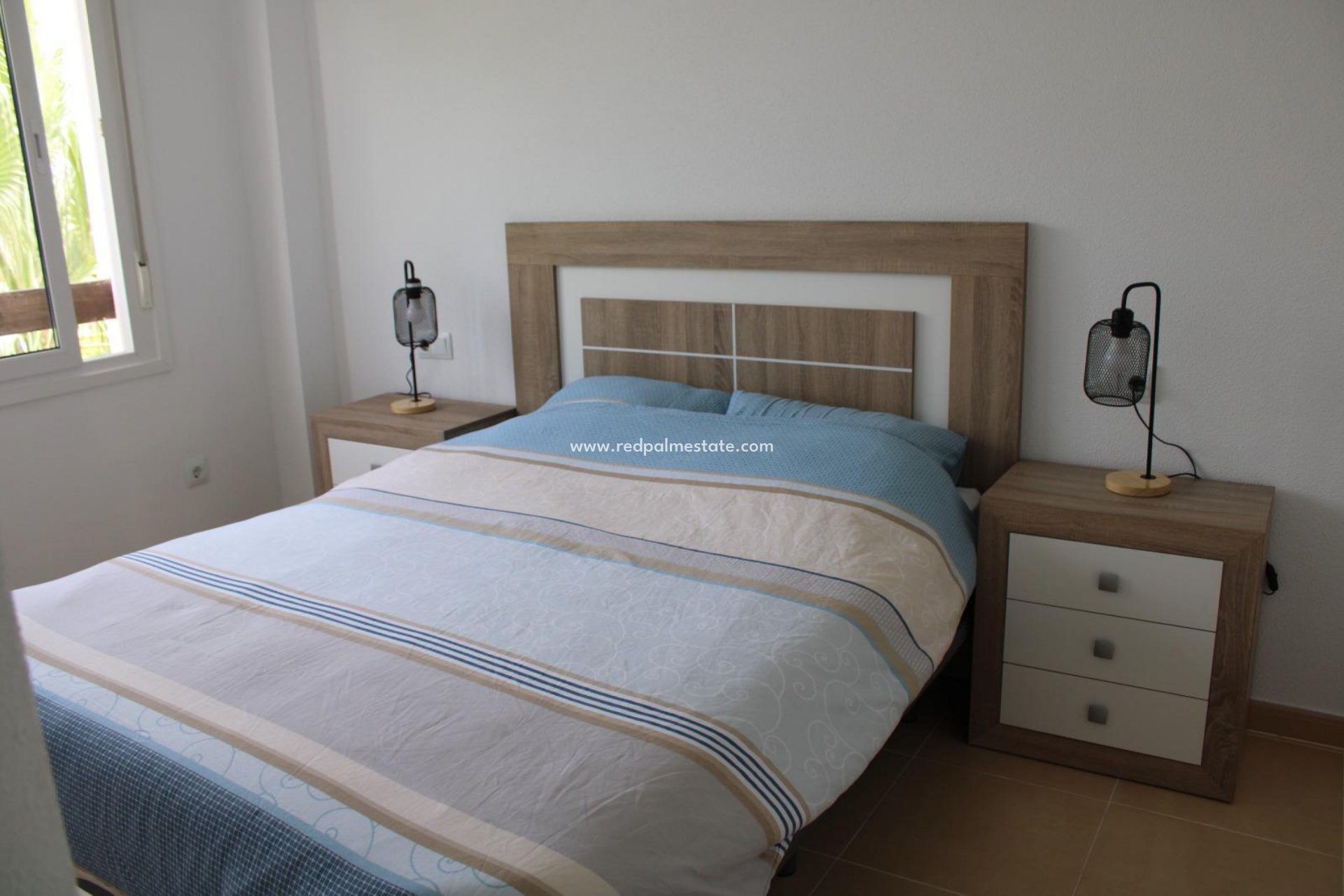 Reventa - Apartamento -
ROLDAN - Inland