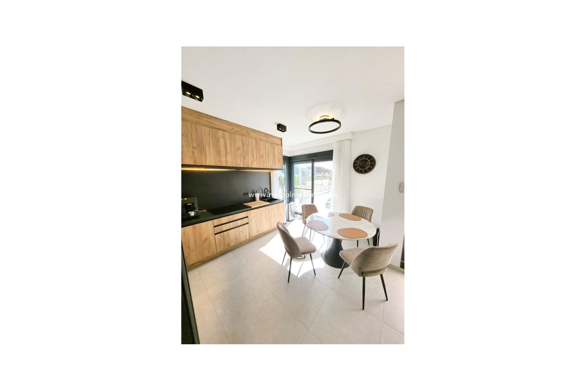 Reventa - Apartamento -
San Miguel de Salinas - Costa Blanca