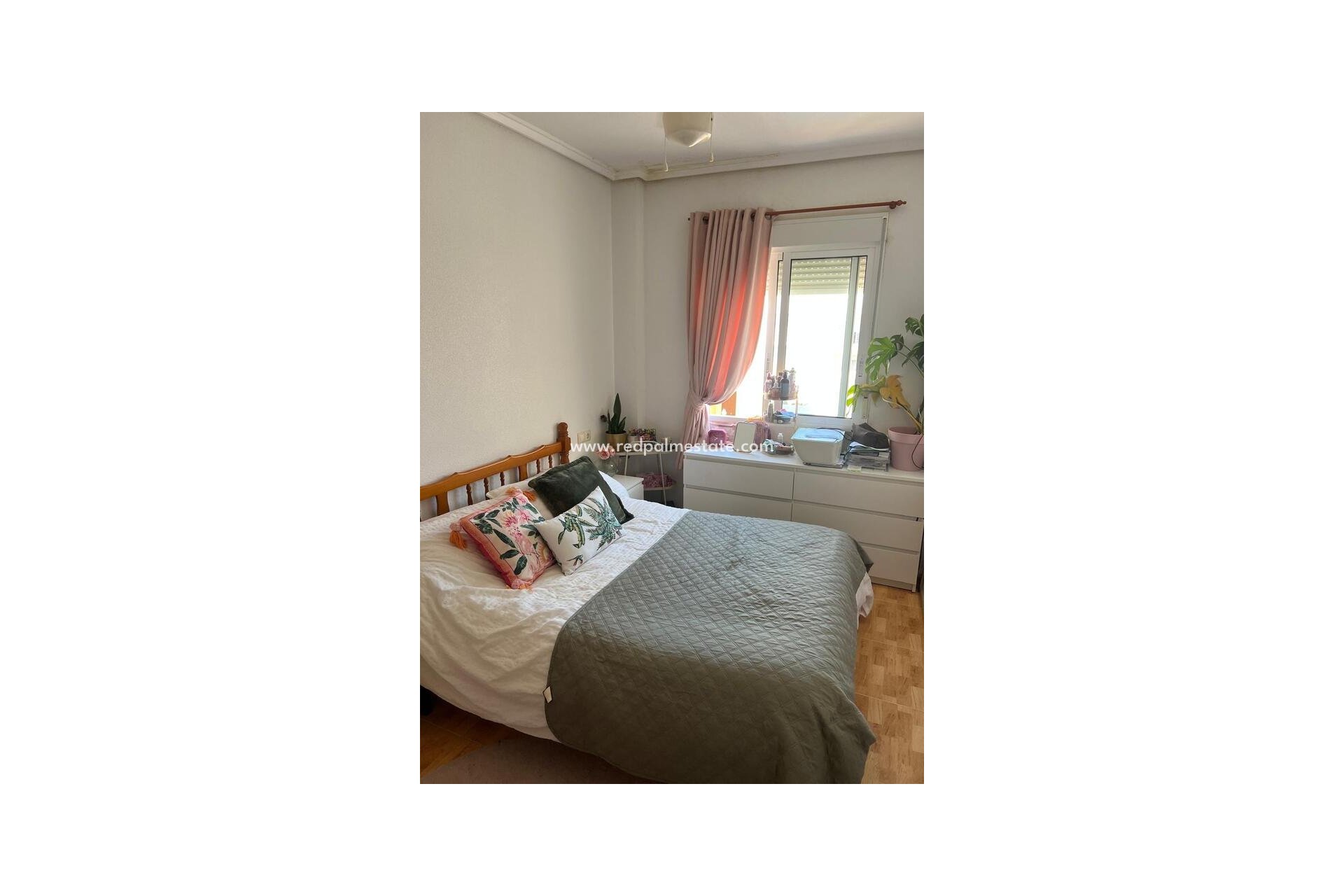 Reventa - Apartamento -
San Miguel de Salinas - Inland