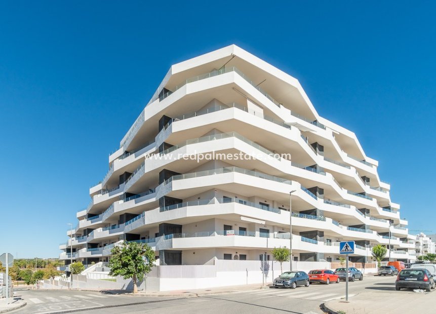Reventa - Apartamento -
San Miguel de Salinas - Inland