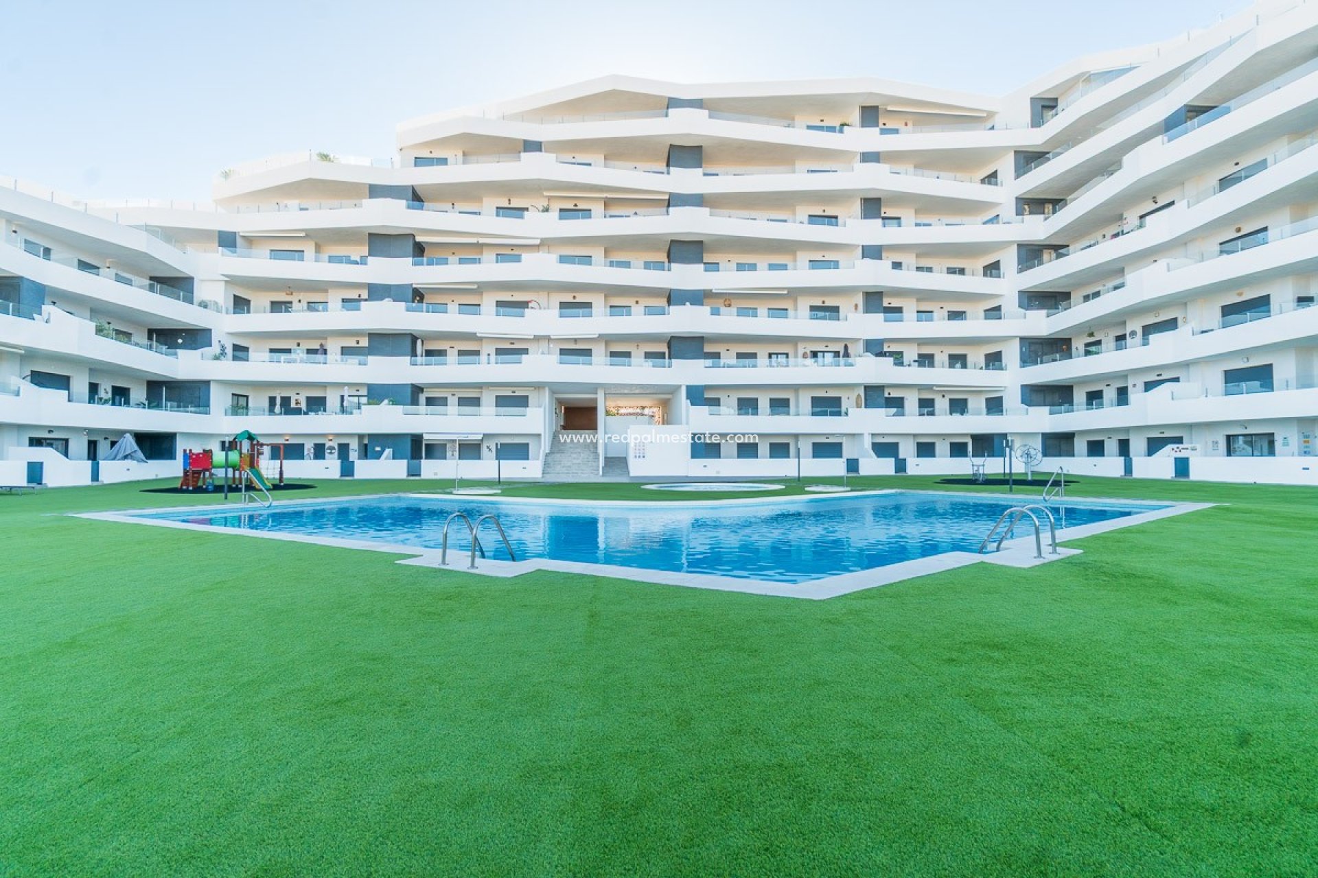 Reventa - Apartamento -
San Miguel de Salinas - Inland