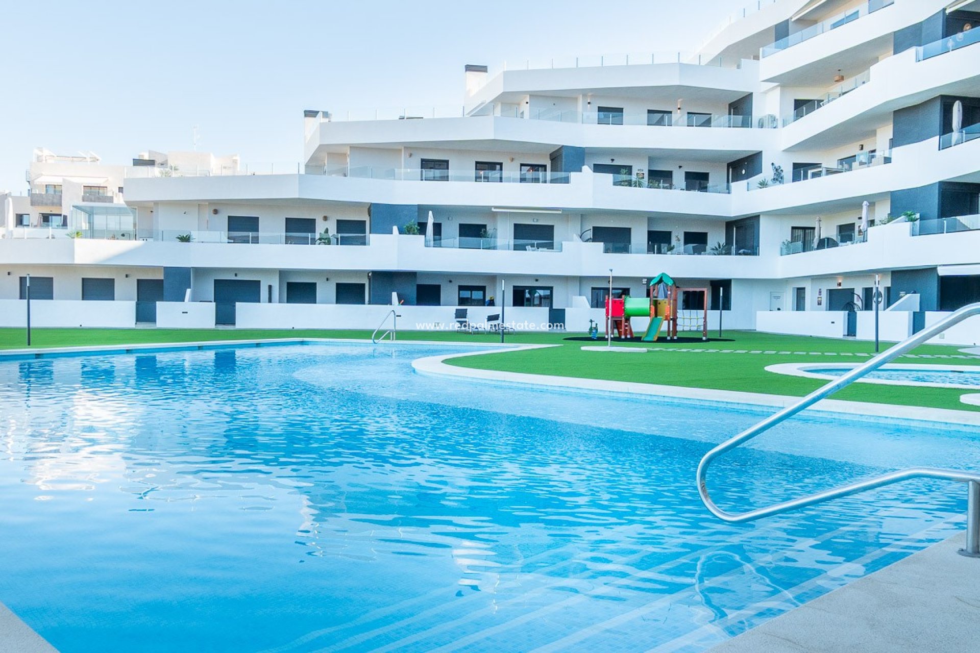 Reventa - Apartamento -
San Miguel de Salinas - Inland