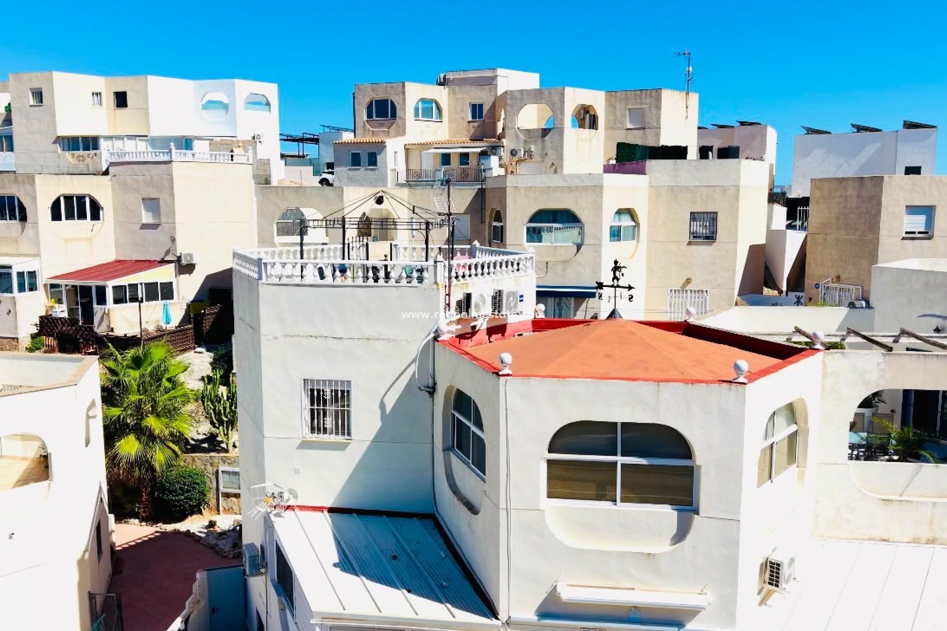 Reventa - Apartamento -
San Miguel de Salinas - Inland
