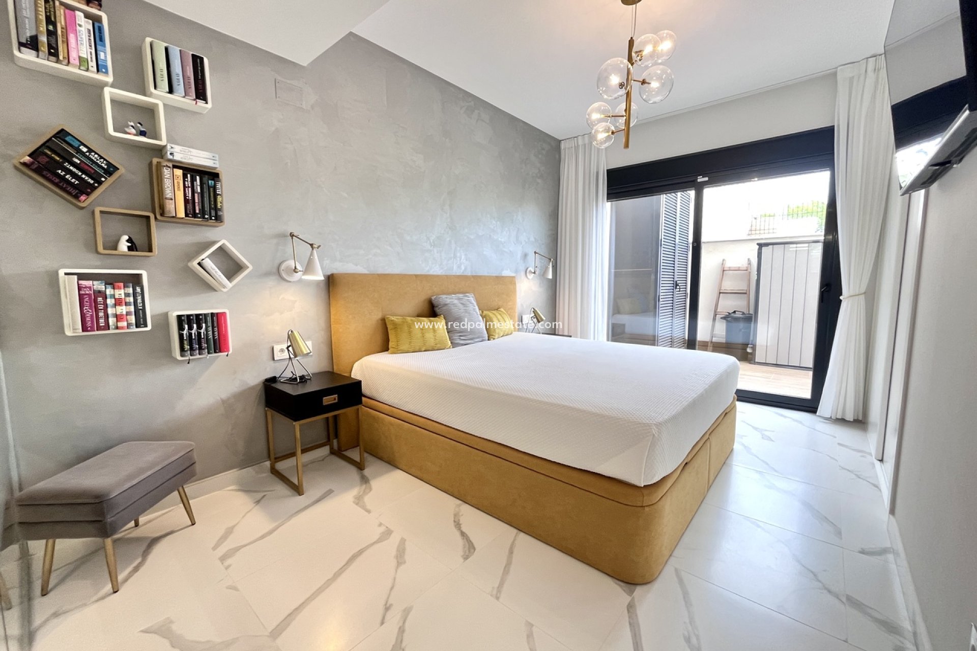 Reventa - Apartamento -
San Miguel de Salinas - Inland