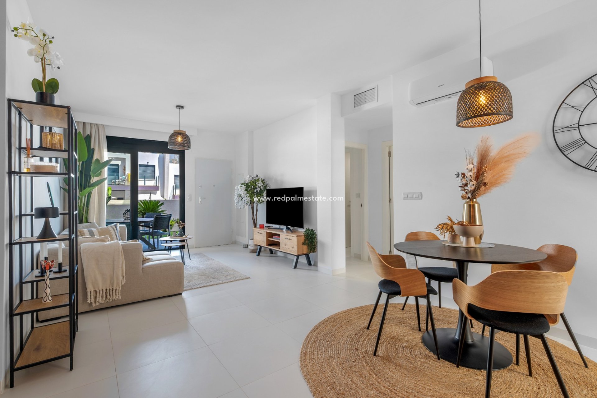 Reventa - Apartamento -
San Miguel de Salinas - Inland